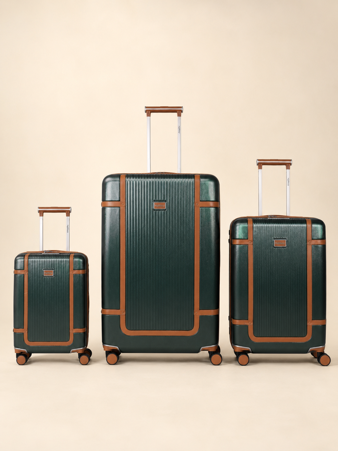 Why Forest Green Luggage Is the Perfect Blend of Style, Security and Practicality
