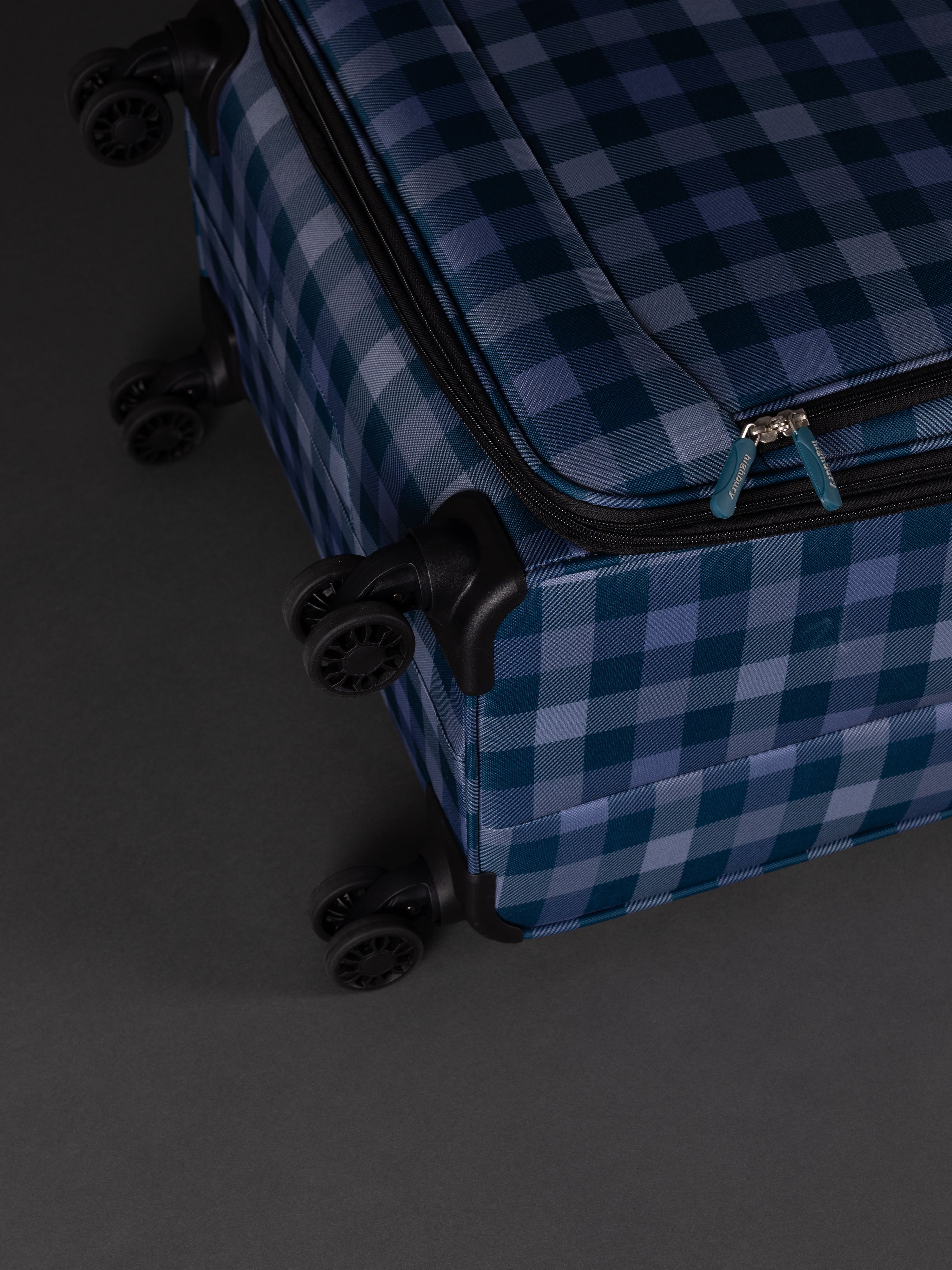 Highbury 3-Piece Luggage Set with 8 Spinner Wheels – Polyester Suitcases 20", 24", 28" (Cabin, Medium & Large)