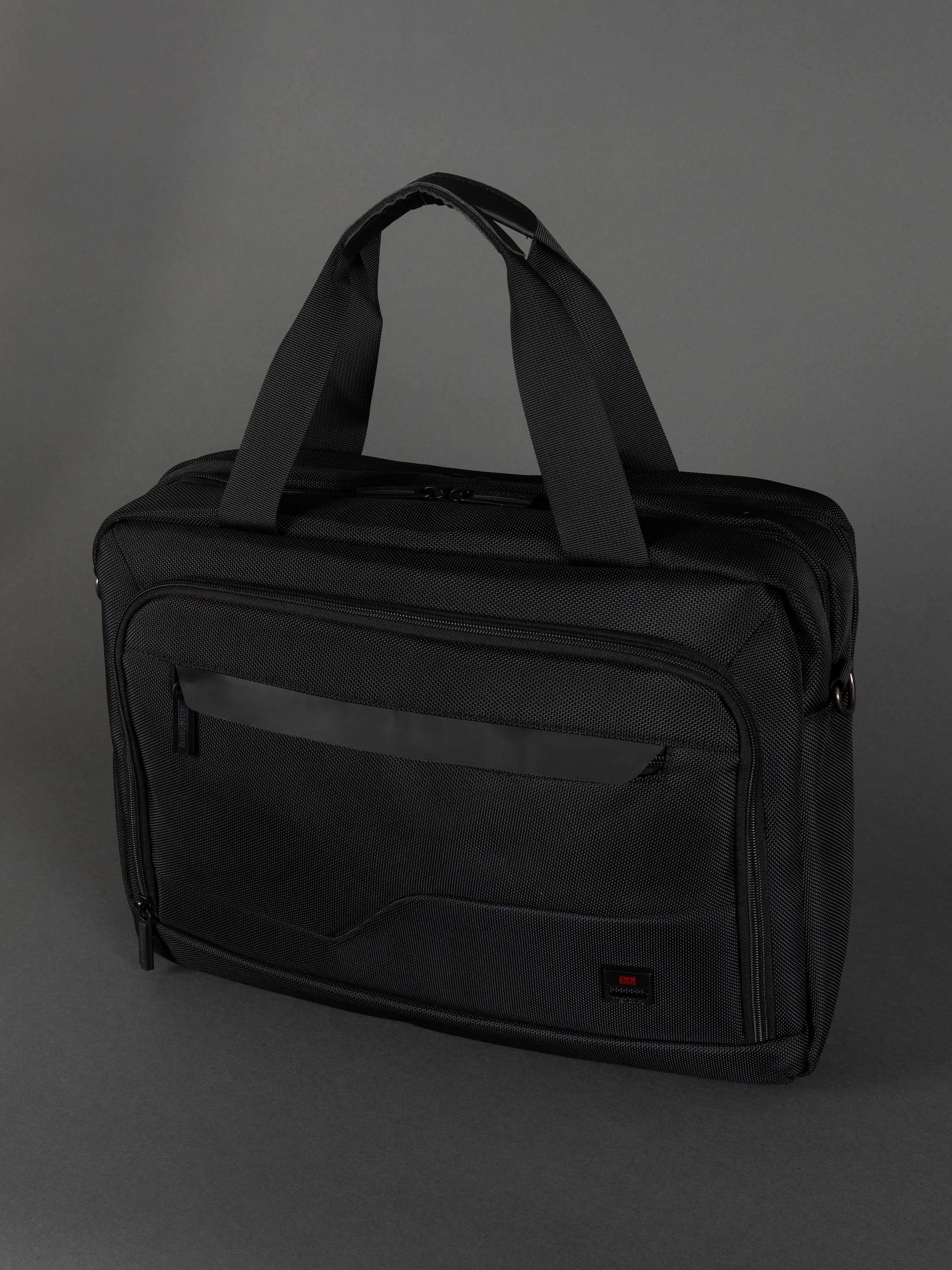Highbury Professional men’s laptop briefcase in black