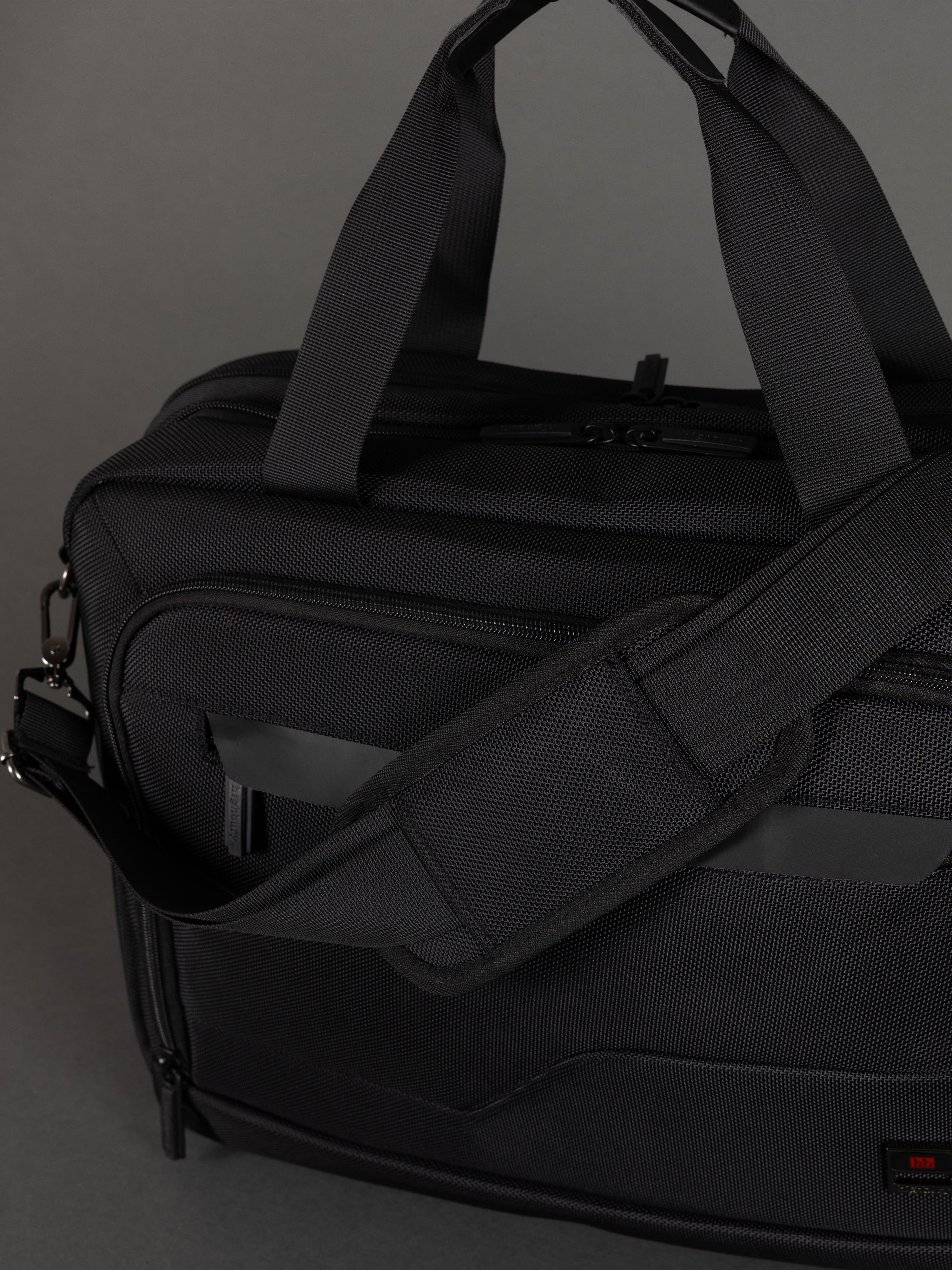Highbury Black Business Bag – Professional Laptop Briefcase with Organiser Sections & Shoulder Strap