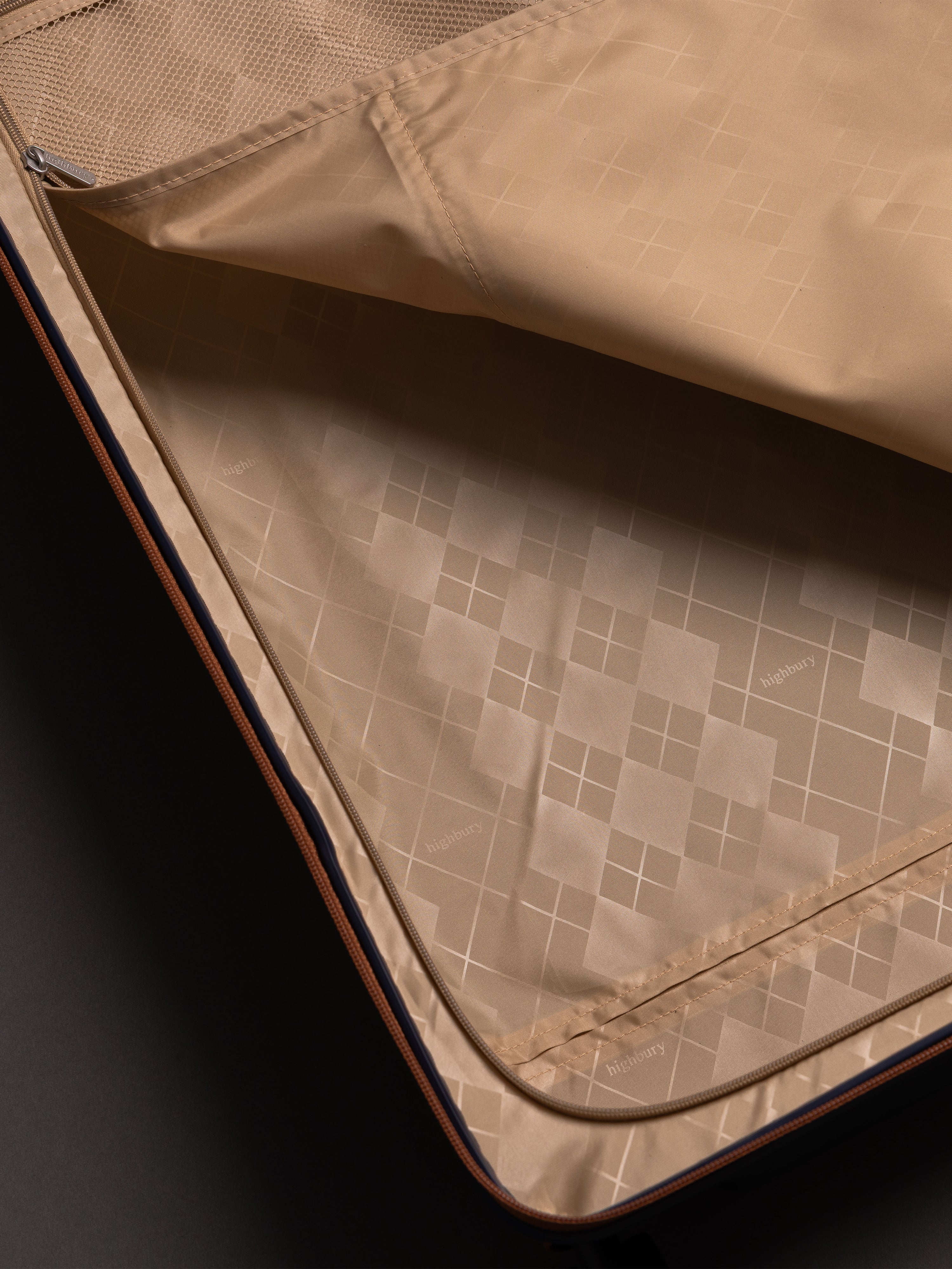 Highbury Elegance Navy TSA Hard-Shell 4-Wheel Spinner Luggage – 10 Year Warranty