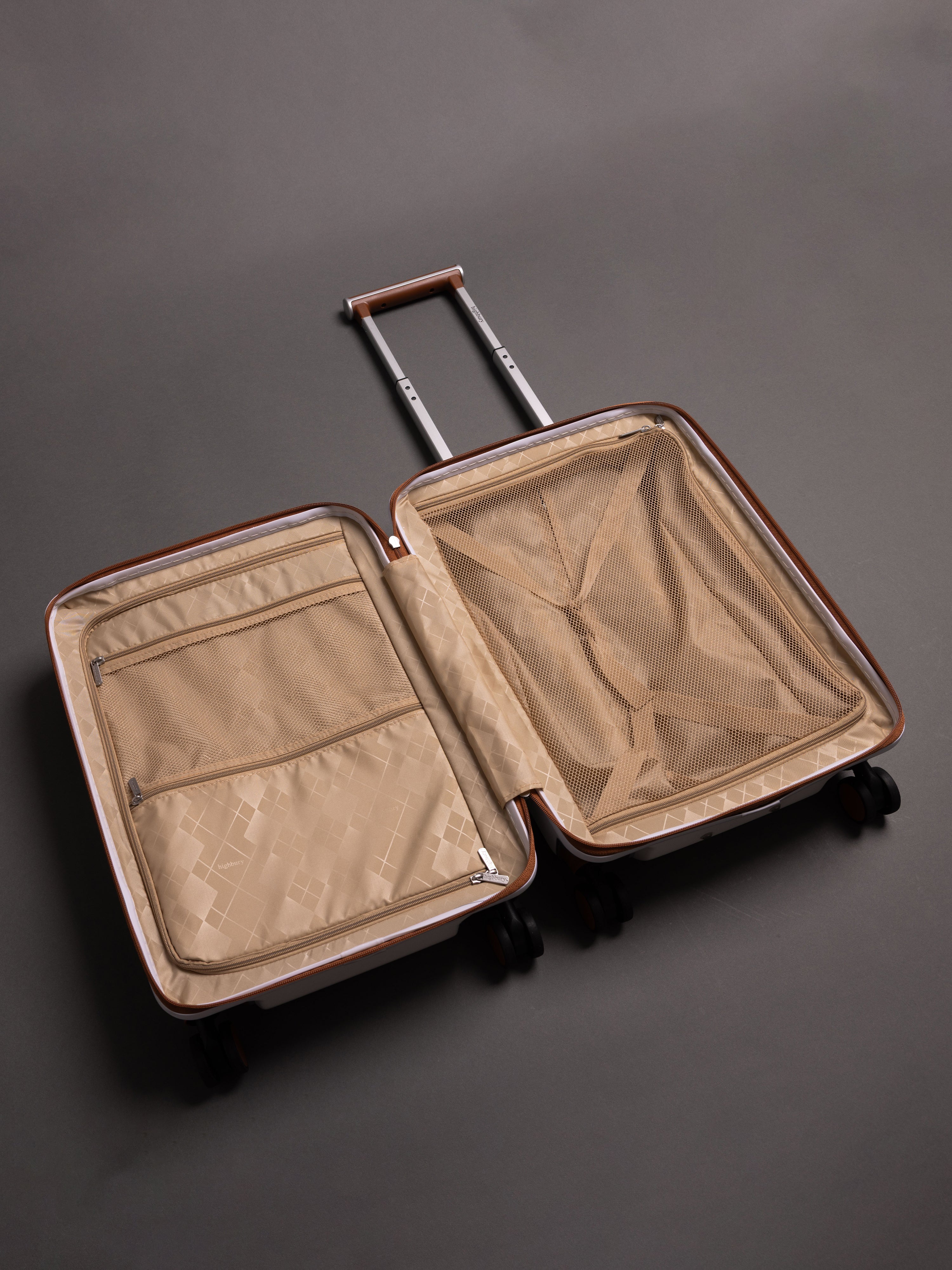 Highbury Elegance White TSA Hard-Shell 4-Wheel Spinner Luggage – 10 Year Warranty