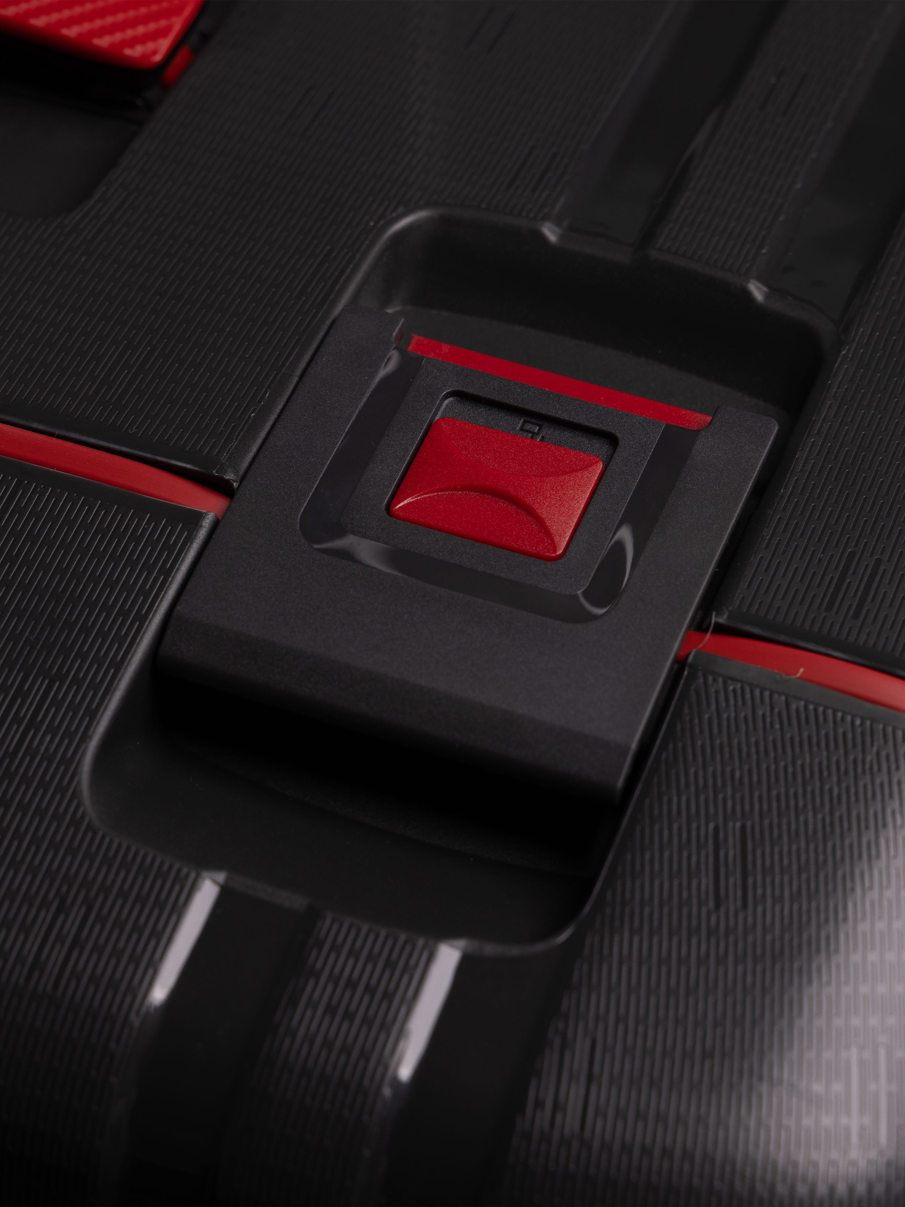 Highbury Guard Dark Grey Hard Shell Luggage – TSA Lock Suitcase with 8 Spinner Wheels (3 Piece Set or Individual Sizes, 10-Year Warranty)