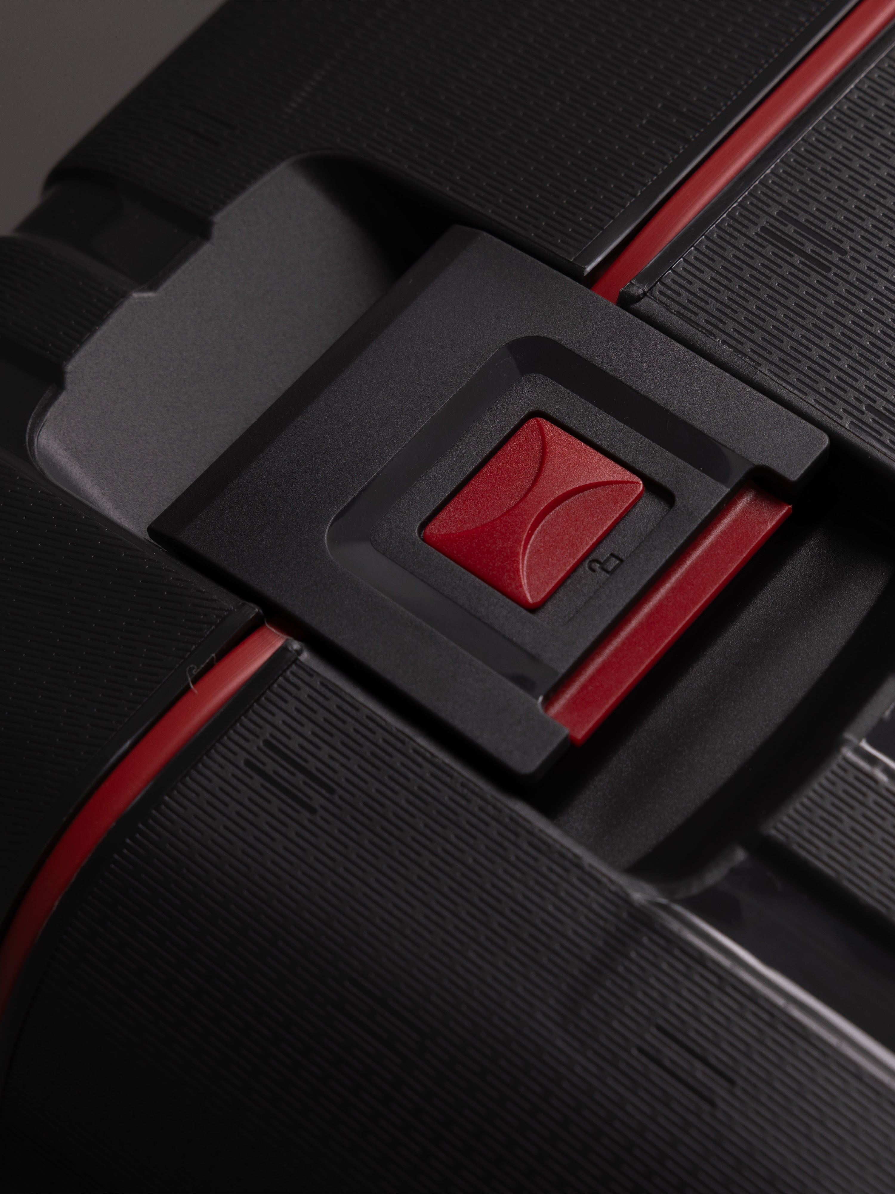 Highbury Guard Dark Grey Hard Shell Luggage – TSA Lock Suitcase with 8 Spinner Wheels (3 Piece Set or Individual Sizes, 10-Year Warranty)