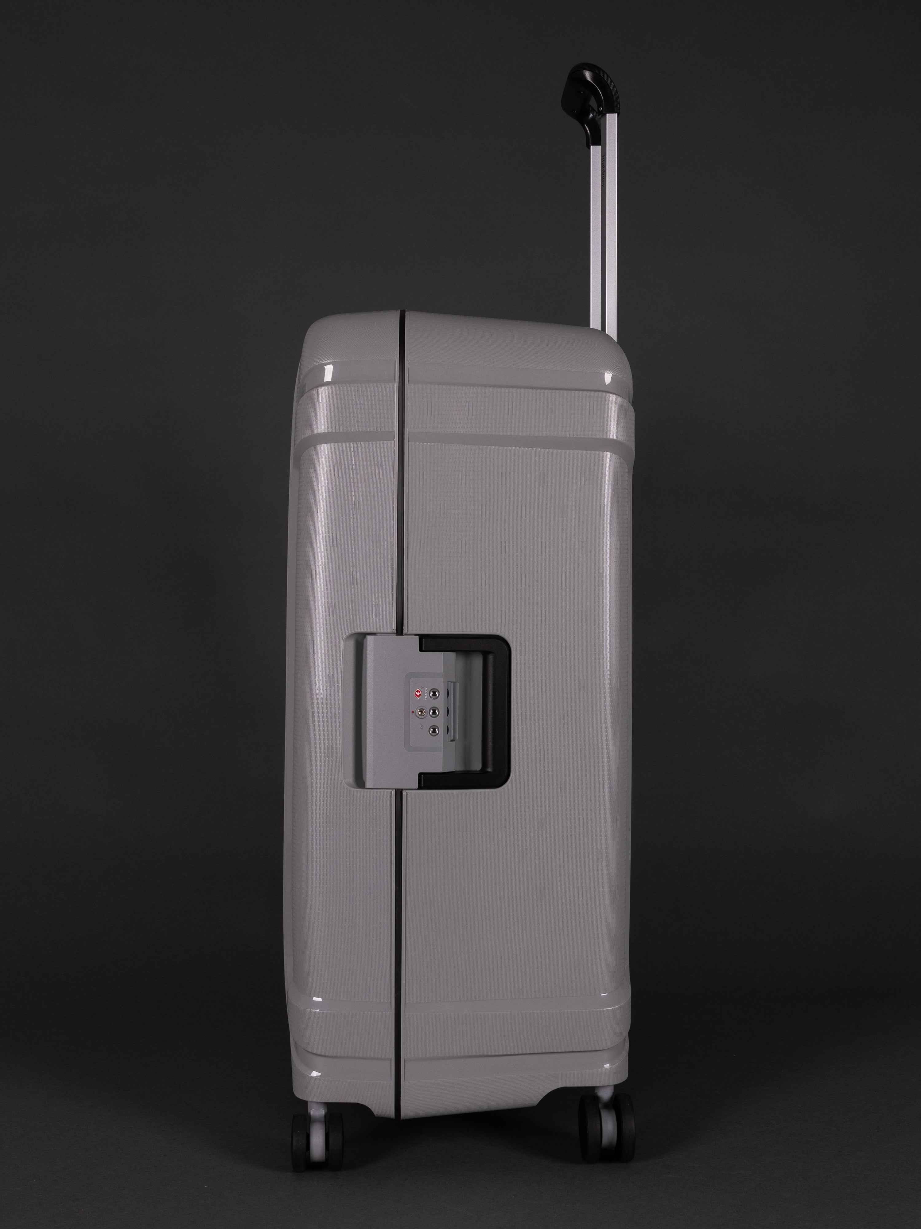 Highbury Guard Silver Hard Shell Luggage – TSA Lock Suitcase with 8 Spinner Wheels (3 Piece Set or Individual Sizes, 10-Year Warranty)