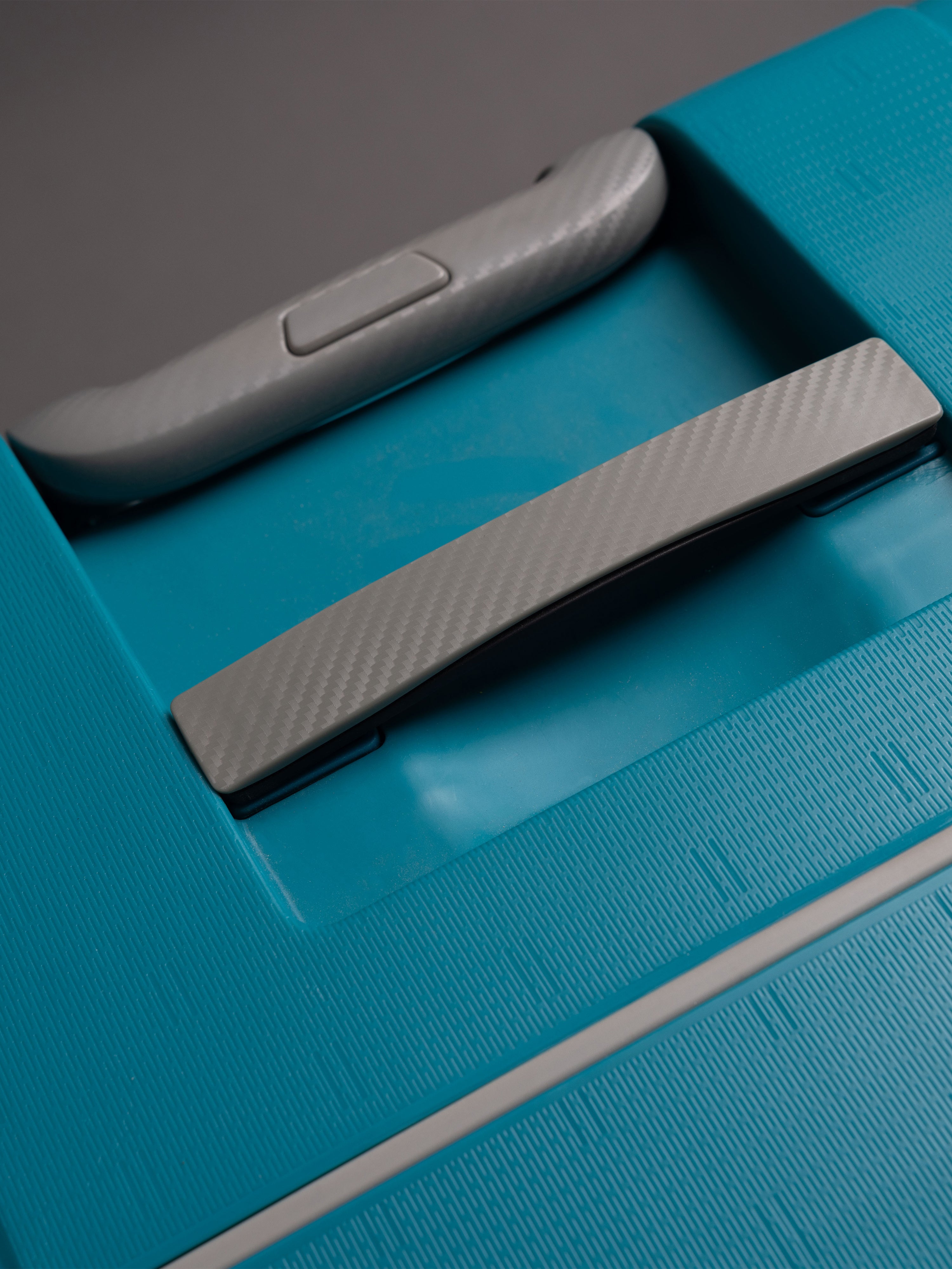 Highbury Guard Teal Hard Shell Luggage – TSA Lock Suitcase with 8 Spinner Wheels (3 Piece Set or Individual Sizes, 10-Year Warranty)