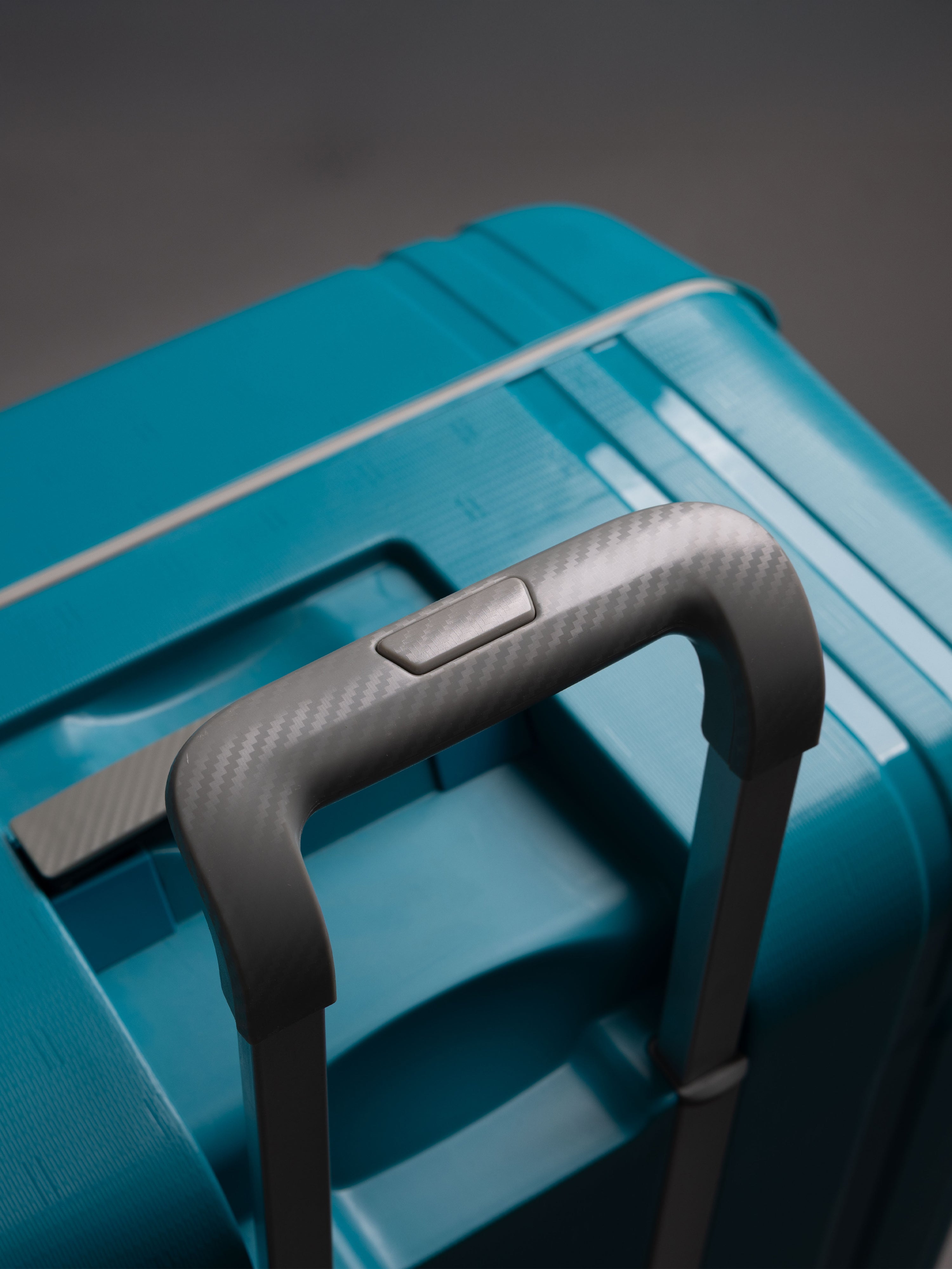 Highbury Guard Teal Hard Shell Luggage – TSA Lock Suitcase with 8 Spinner Wheels (3 Piece Set or Individual Sizes, 10-Year Warranty)