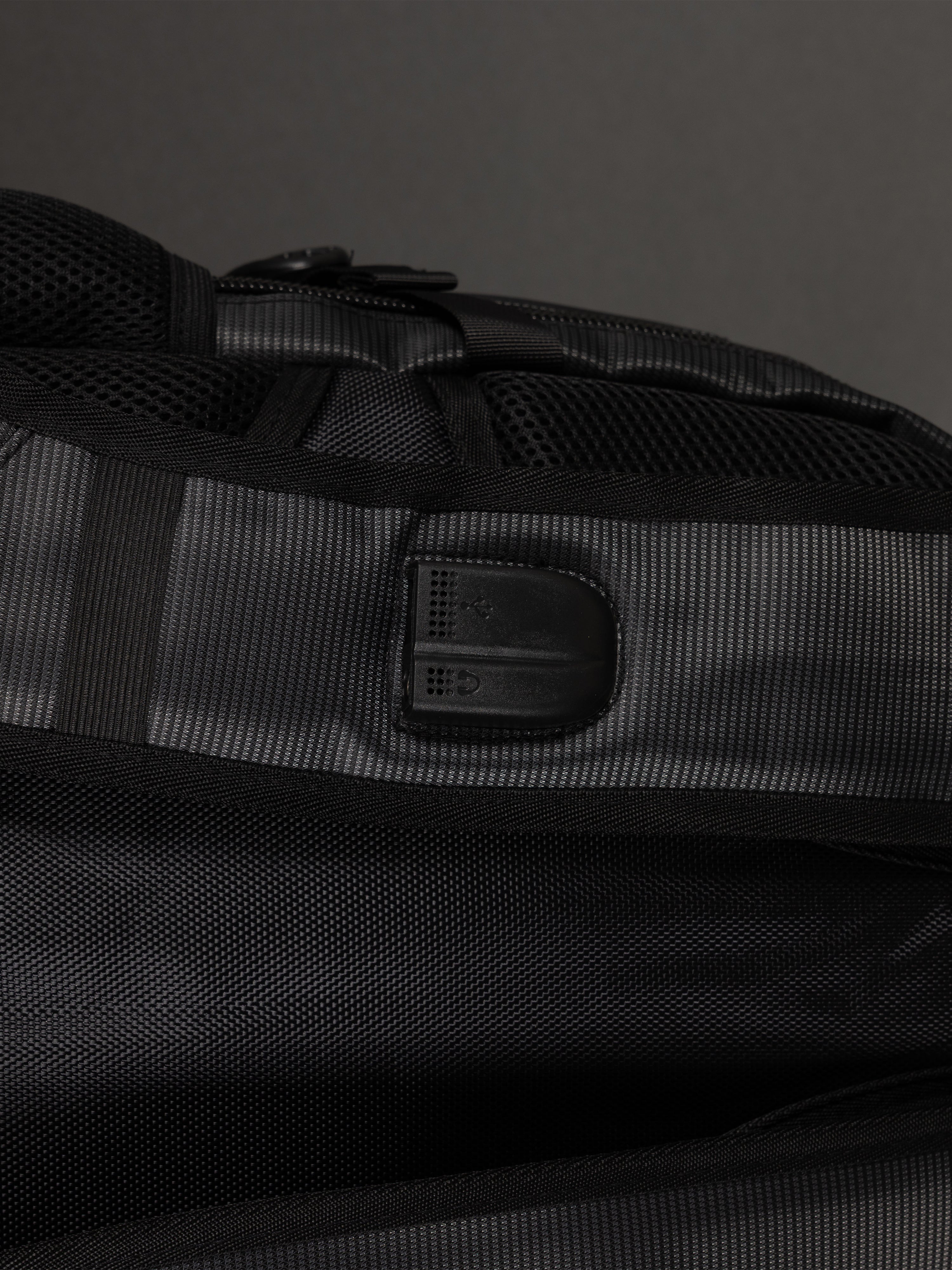 Highbury 18-Inch Black Laptop Backpack – Durable Polyester Work, School & Travel Bag with USB Charging Port