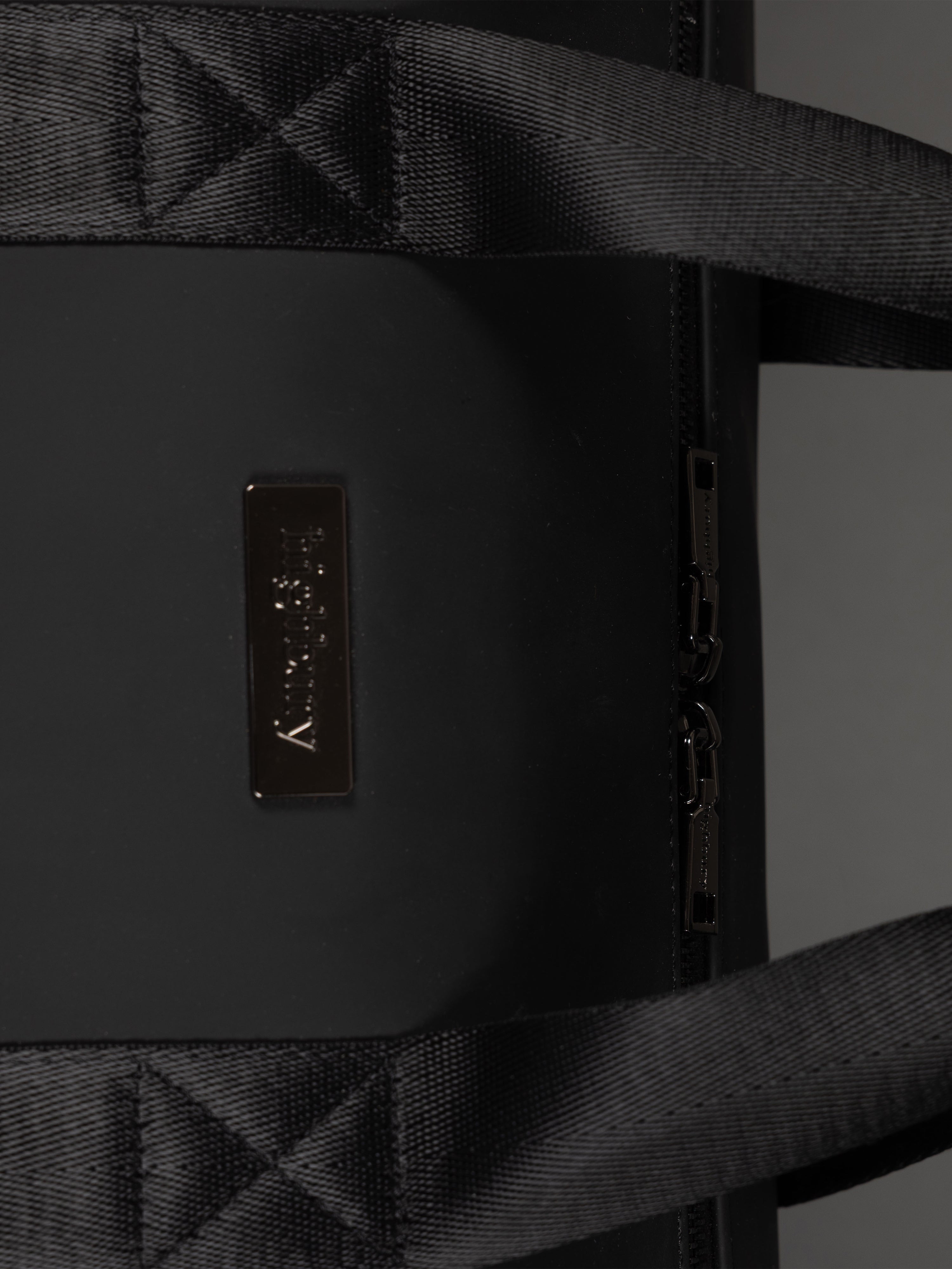 Highbury 18-Inch Spacious Travel Black Tote Bag – Cabin-Approved, Lightweight & Versatile