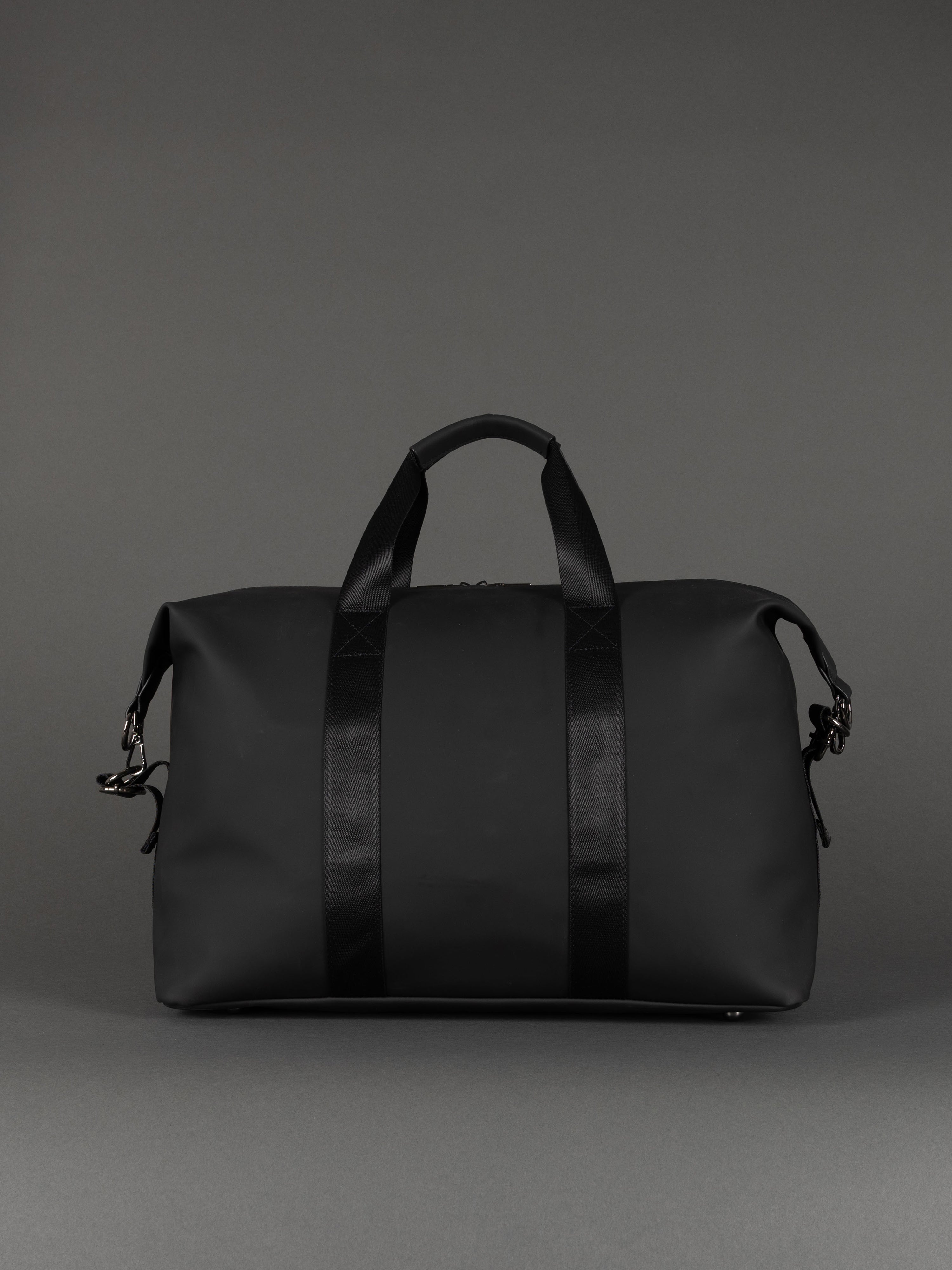 Highbury 18-Inch Spacious Travel Black Tote Bag – Cabin-Approved, Lightweight & Versatile