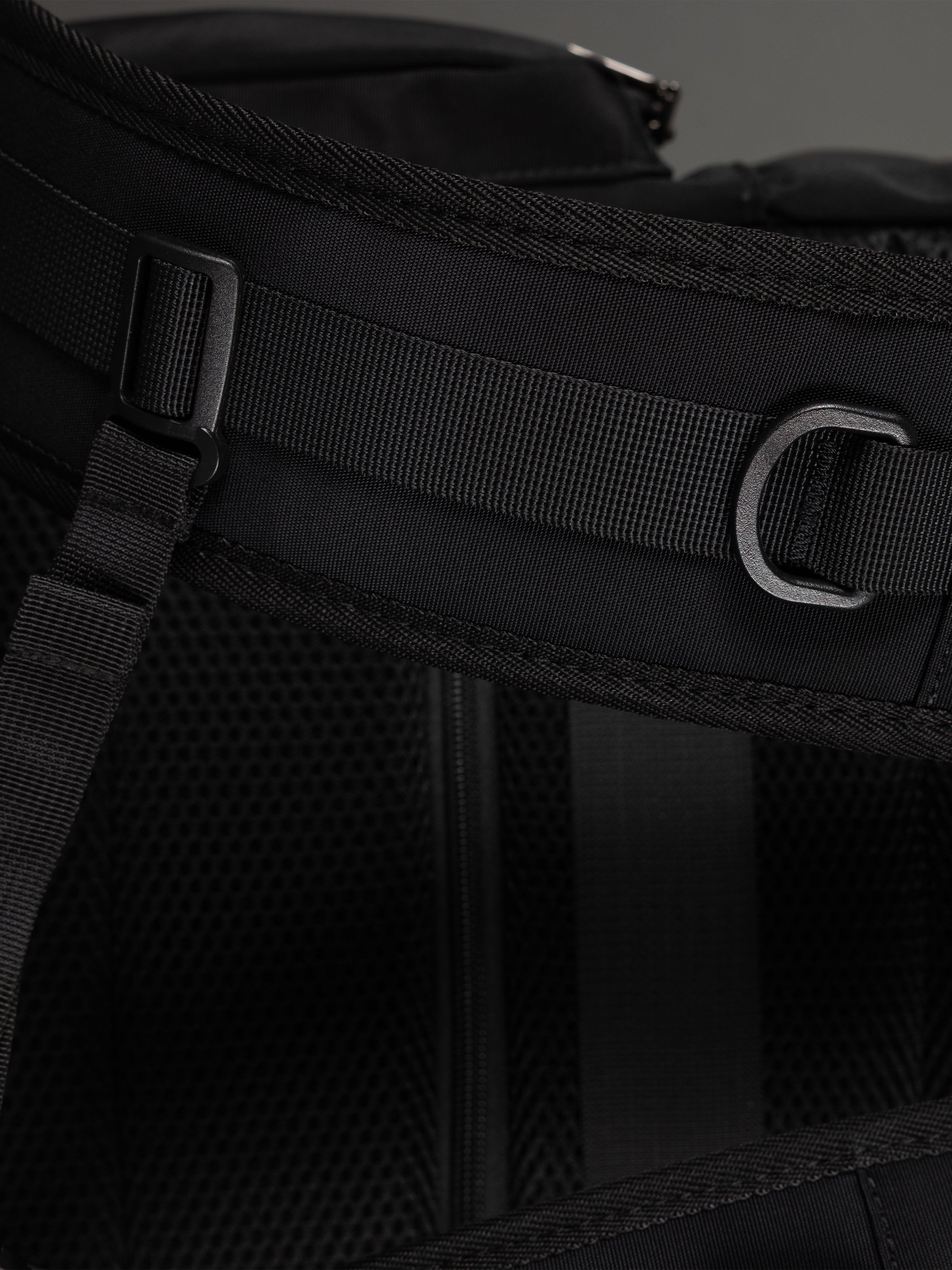 Highbury 17-Inch Black Cabin Backpack – Organiser Laptop Rucksack for Business, School & Travel