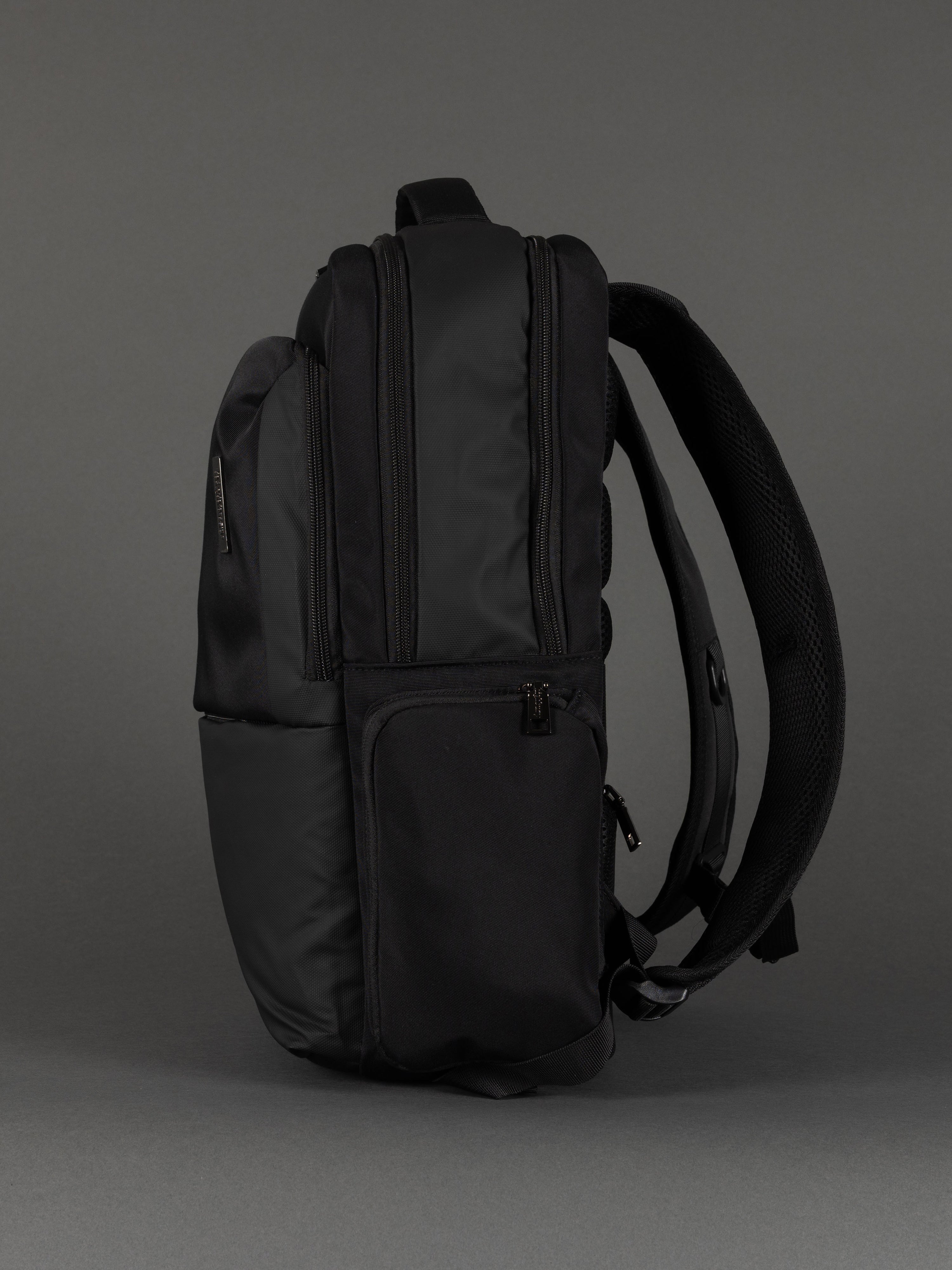 "Highbury compact 17-inch rucksack for travel and commuting"