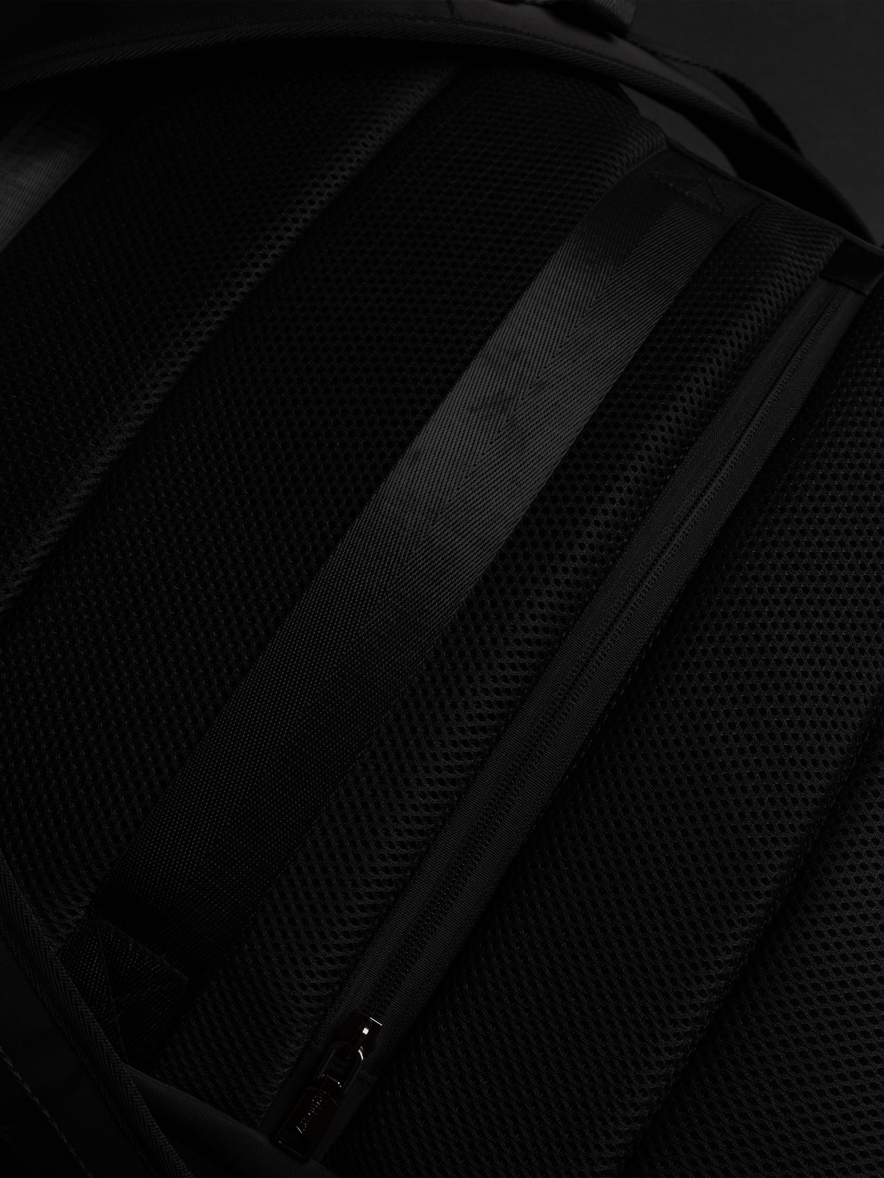 Highbury 18-Inch Black Cabin Backpack – Expandable Travel Laptop Rucksack with USB Charging Port