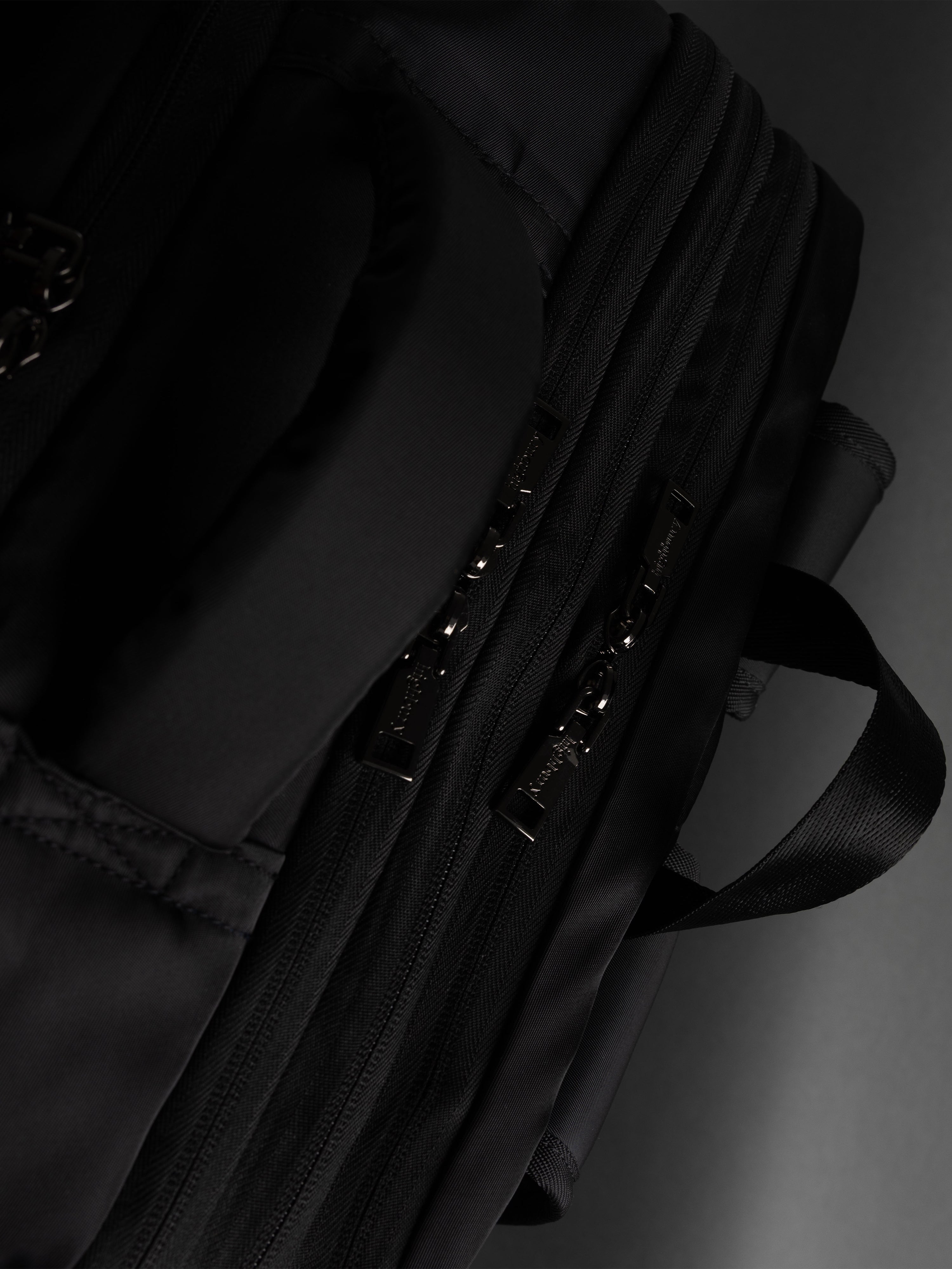 Highbury 18-Inch Black Cabin Backpack – Expandable Travel Laptop Rucksack with USB Charging Port