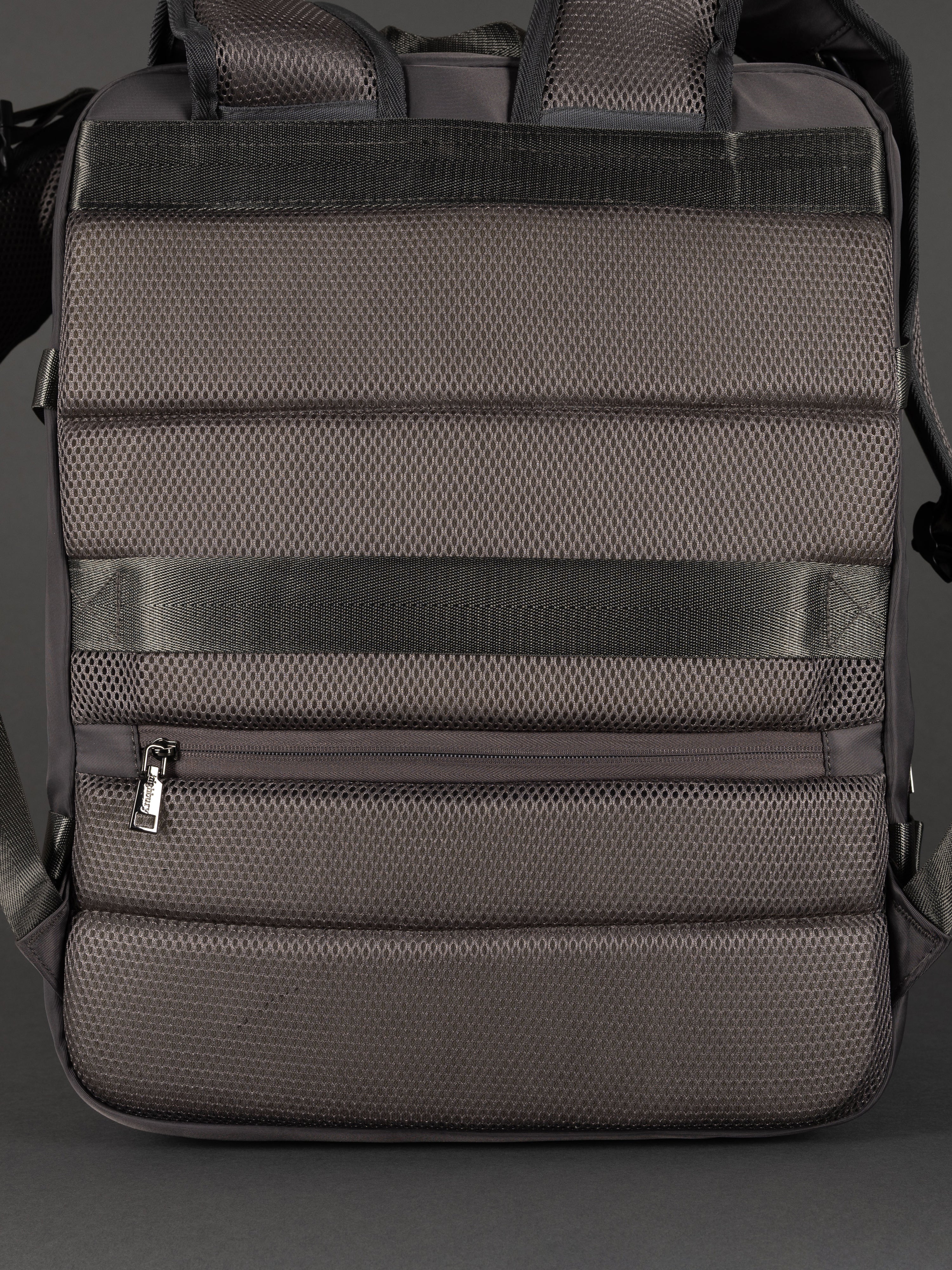 Highbury 18-Inch Grey Cabin Backpack – Expandable Travel Laptop Rucksack with USB Charging Port