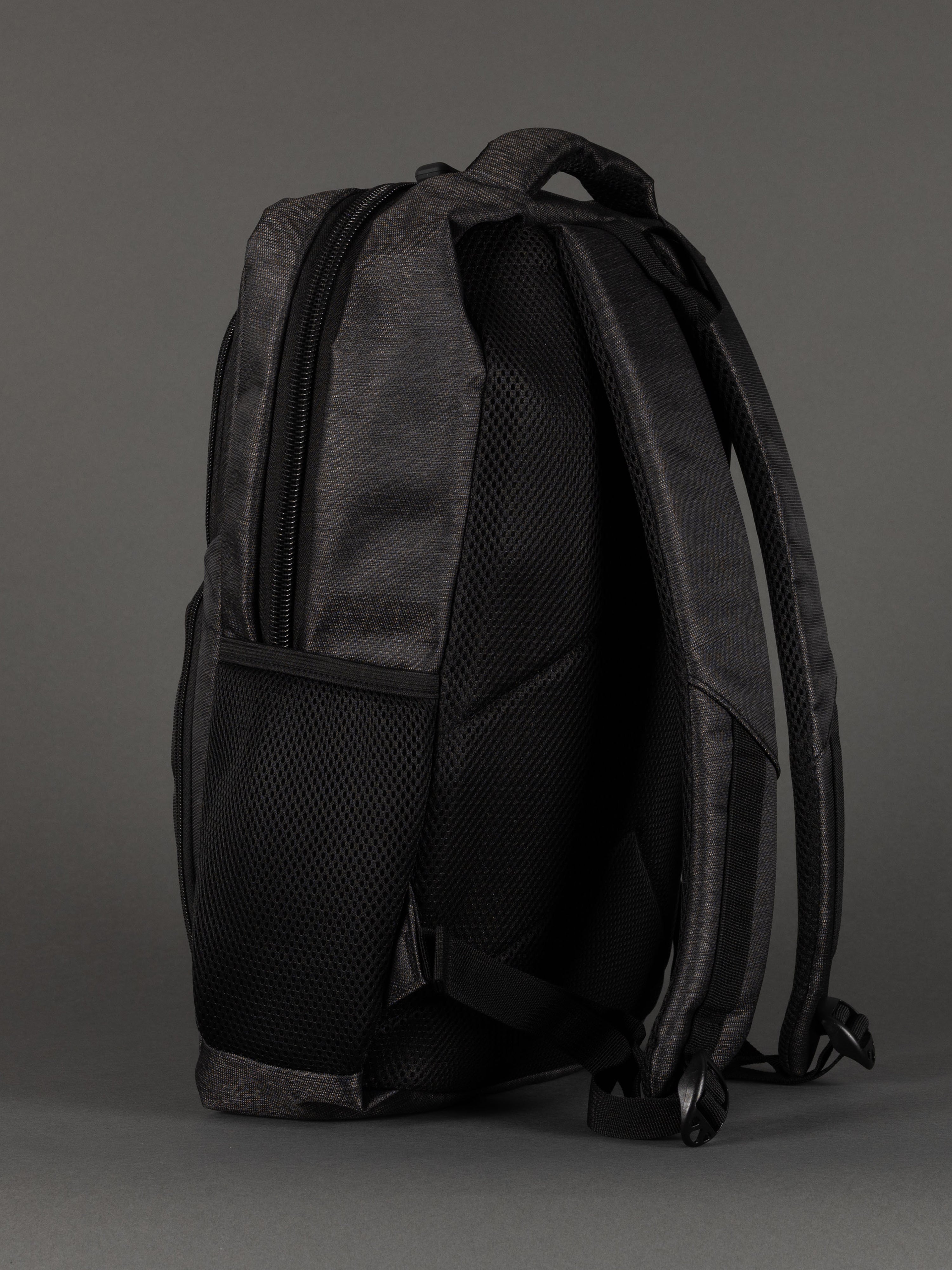 "Durable polyester dark grey cabin-size backpack – 45 x 30 x 18 cm"