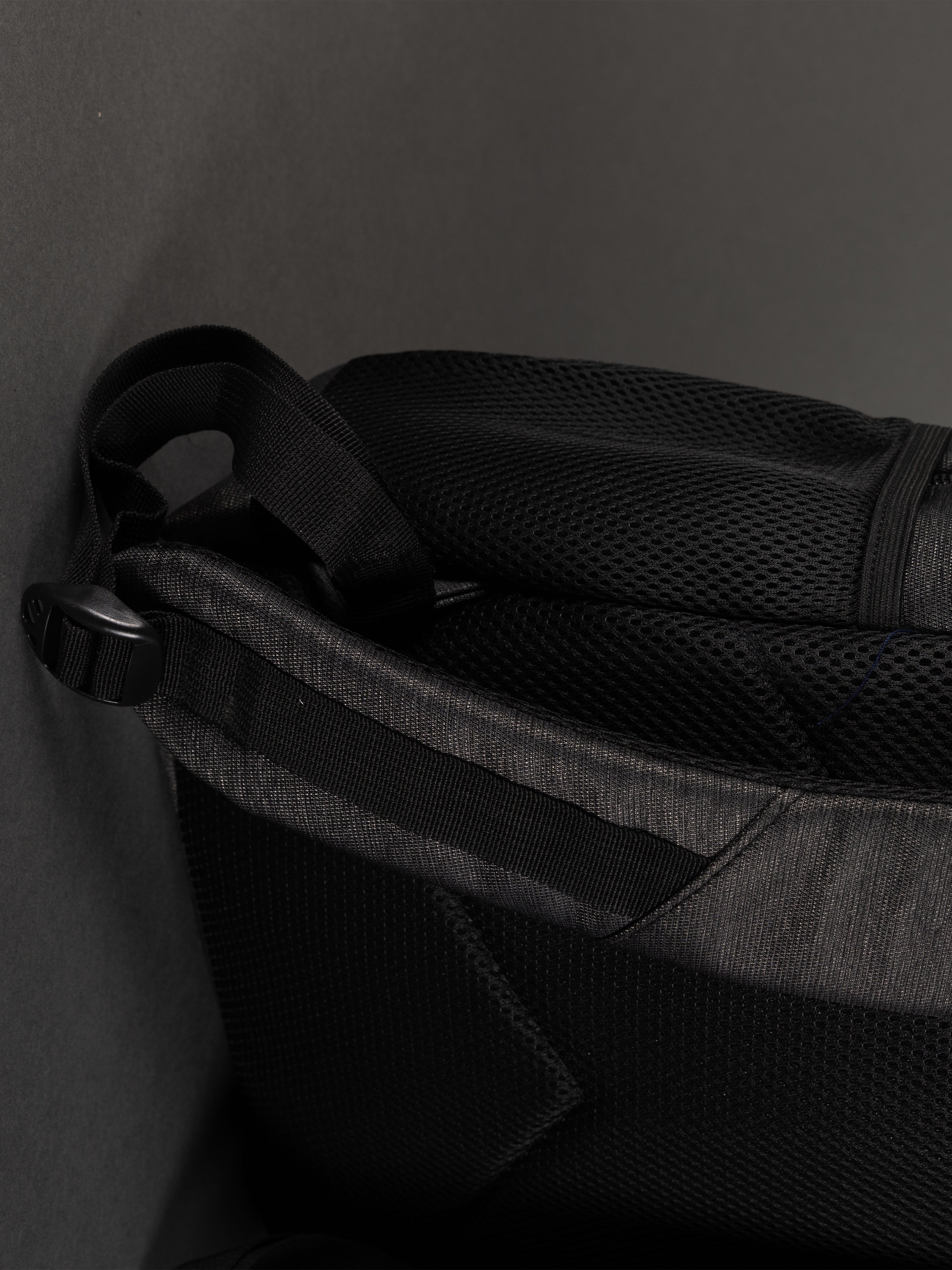 Highbury 18-Inch Dark Grey Laptop Backpack – Polyester Cabin-Size Work, School & Travel Bag