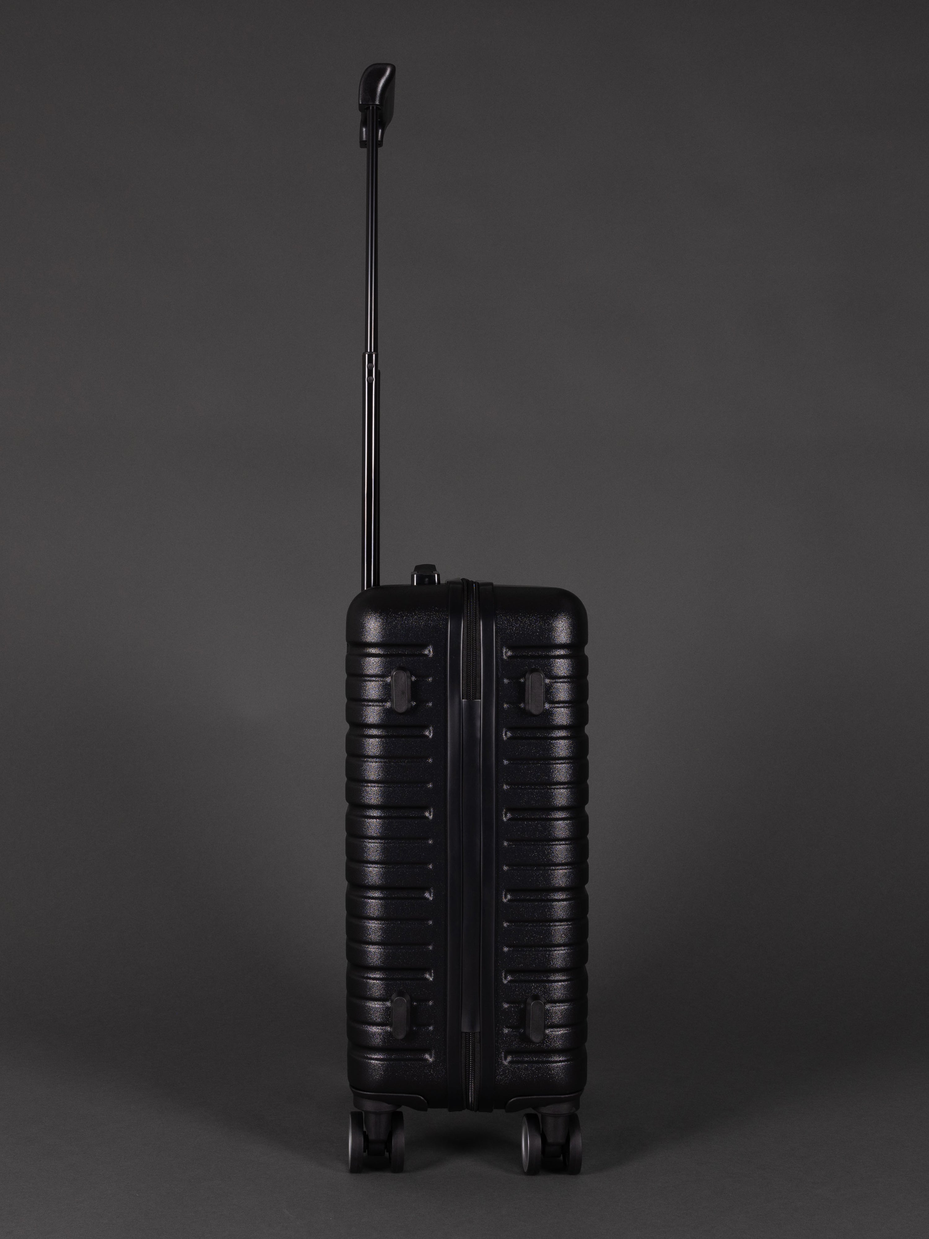 BEOW 3 Piece Black Luggage Set – 20", 24" & 28" Suitcases with Expandable Hard Shell, Spinner Wheels & TSA Locks