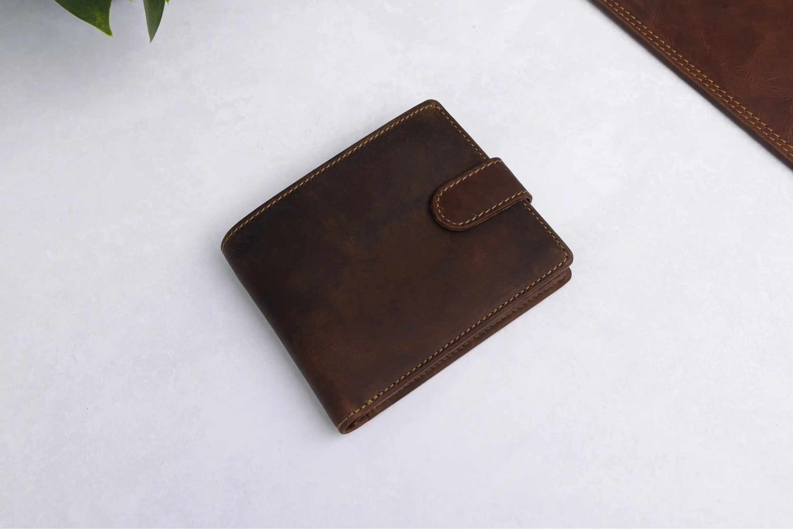 Personalised Brown Leather Wallet – Bifold with Card Holder Slots & RFID Protection