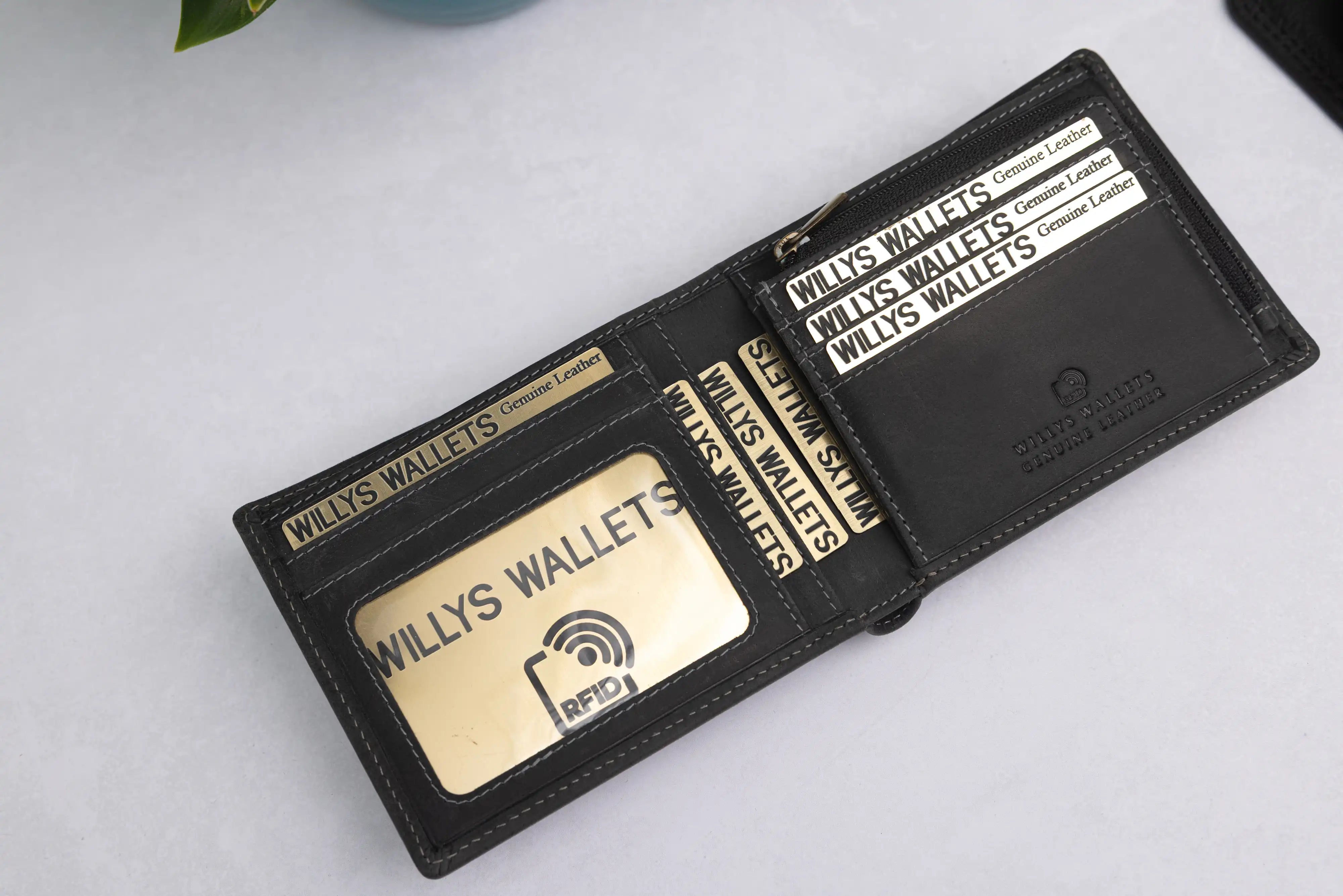 Personalised Black Hunter Leather Wallet – Bifold with Zip Coin Pocket & RFID Protection