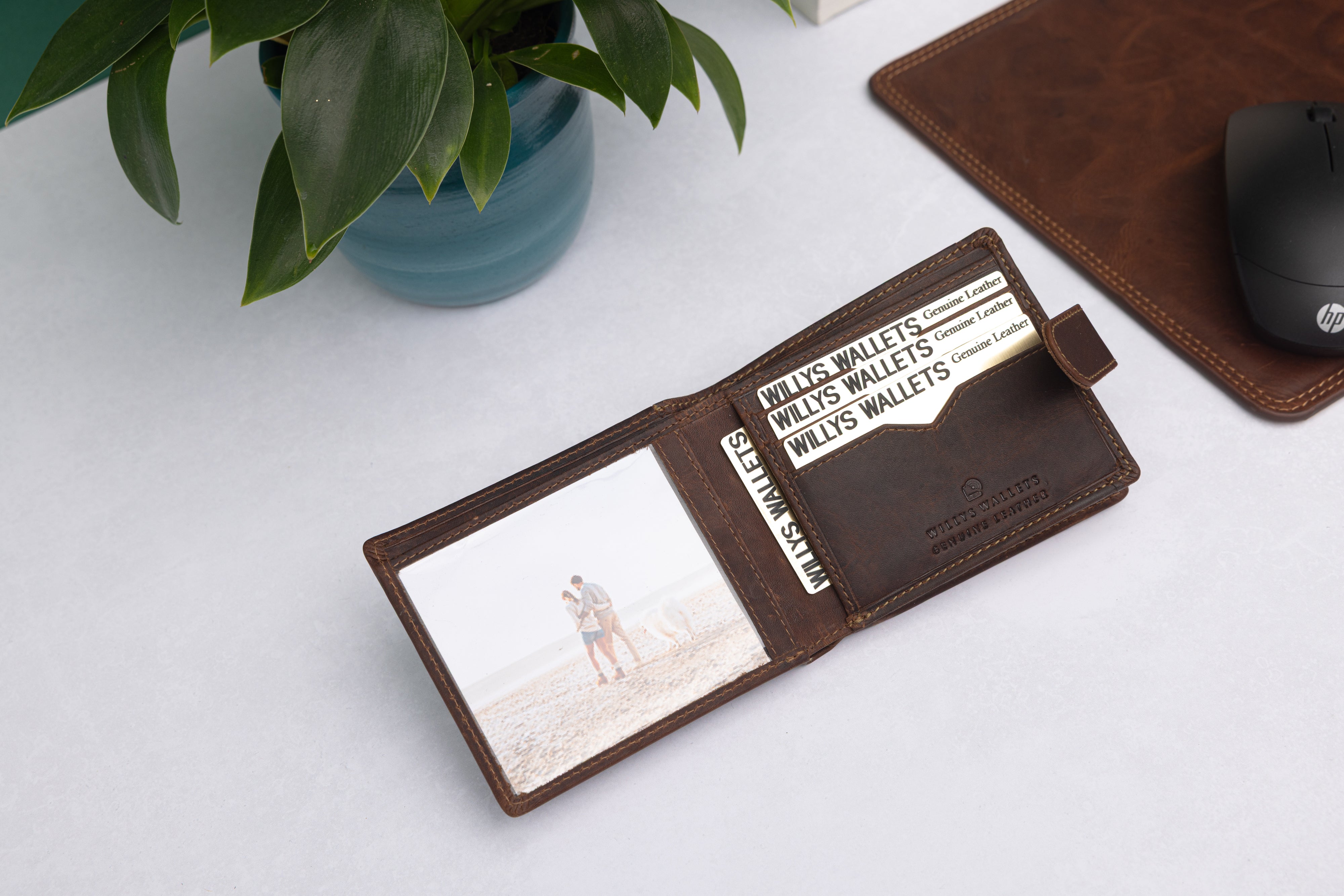 Personalised Brown Leather Wallet – Classic Bifold Design with RFID