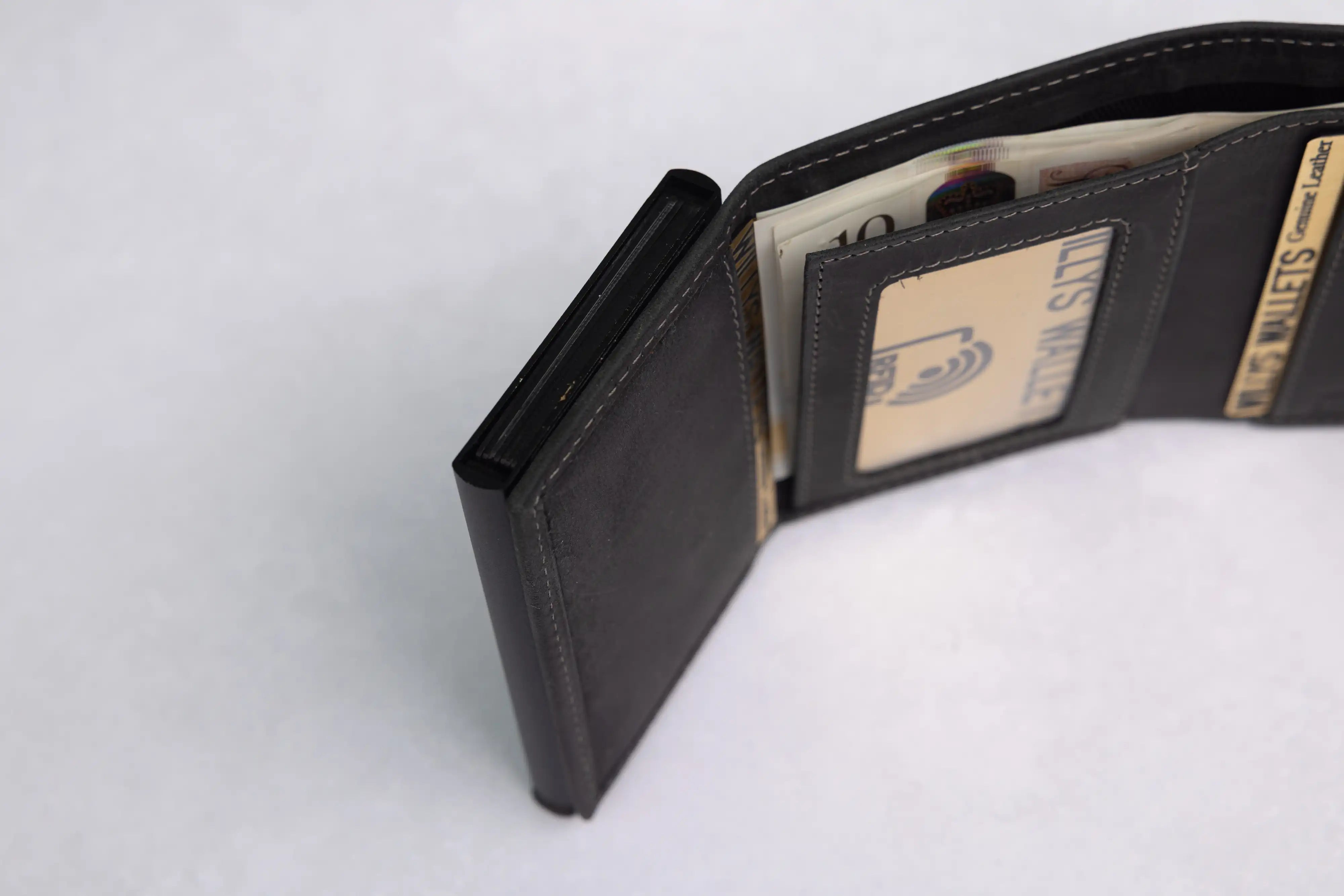 Personalised 6-Card Black Pop-Up Wallet – RFID Secure, Compact & Stylish