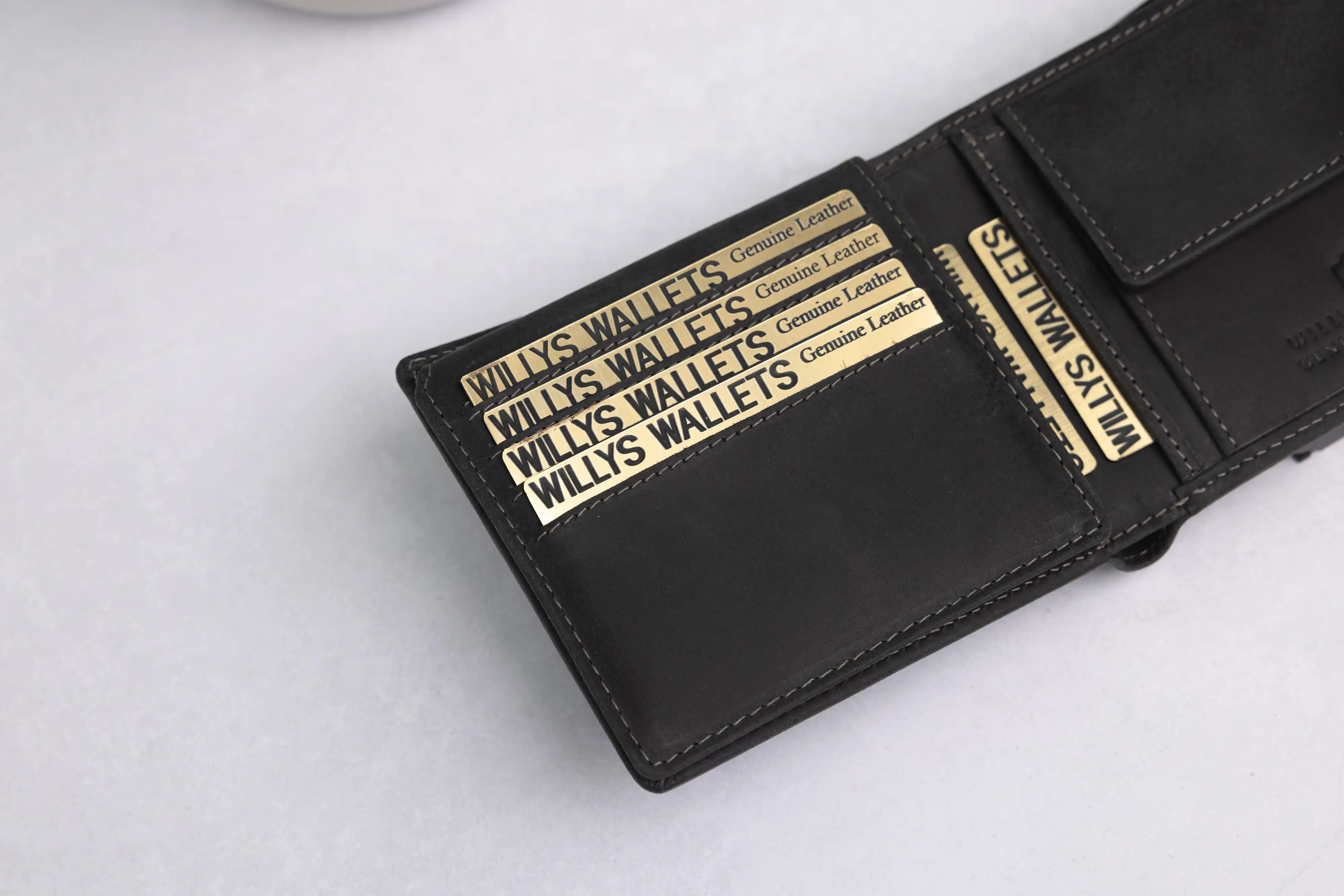 Personalised Black Hunter Leather Wallet – Bifold with Coin Pocket & RFID Protection