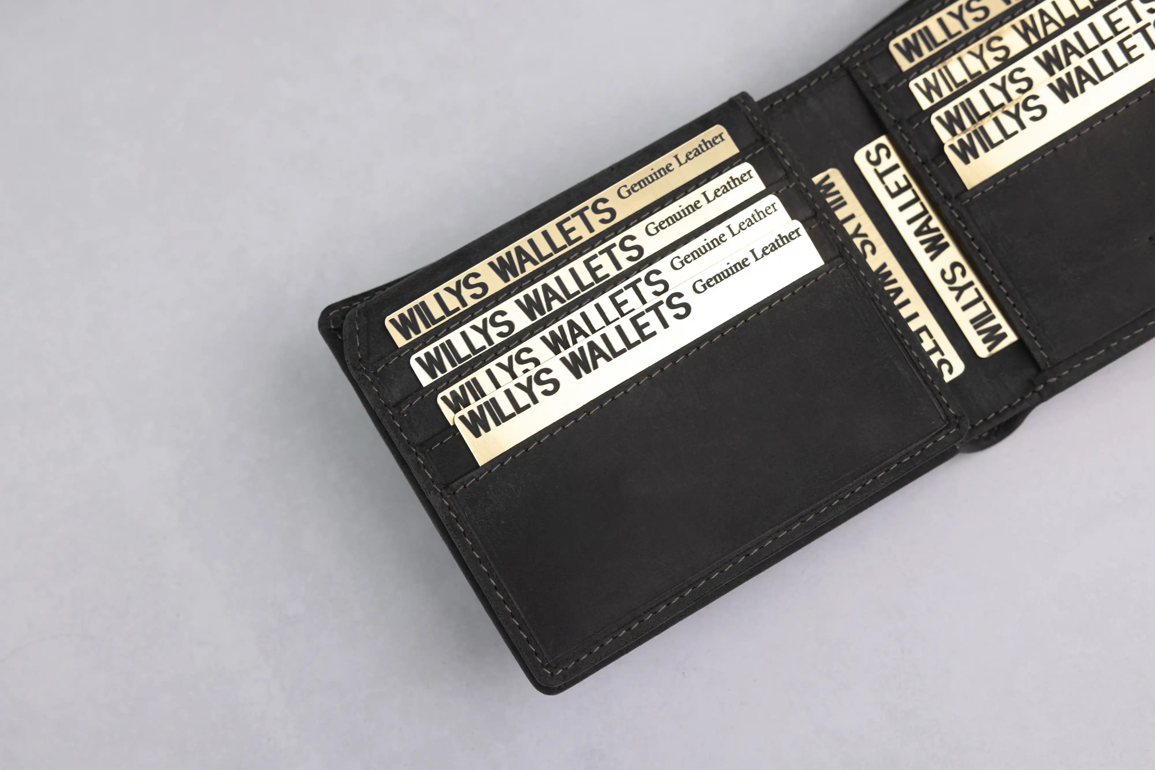 Personalised Black Hunter Leather Wallet – Bifold with Card Holder Slots & RFID Protection