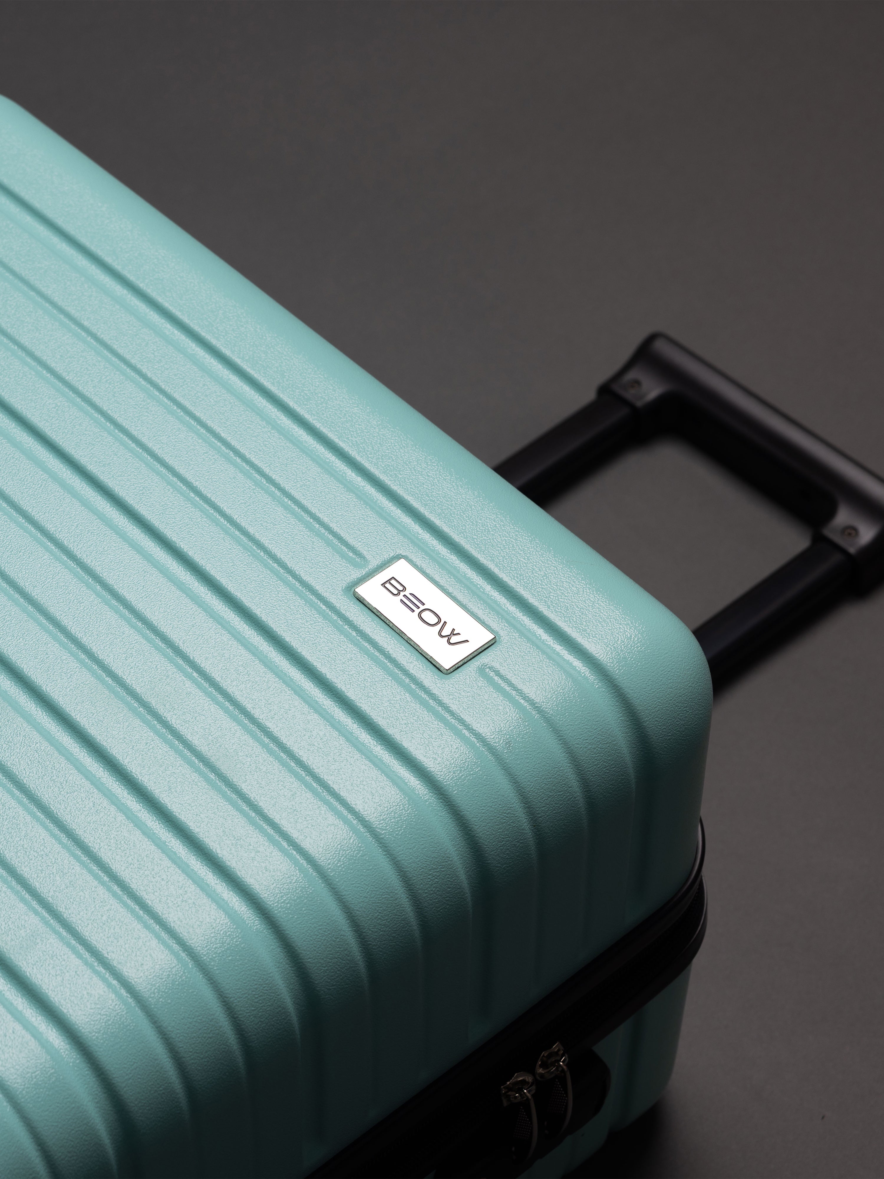 BEOW 3 Piece Mint Luggage Set – 20", 24" & 28" Suitcases with Expandable Hard Shell, Spinner Wheels & TSA Locks