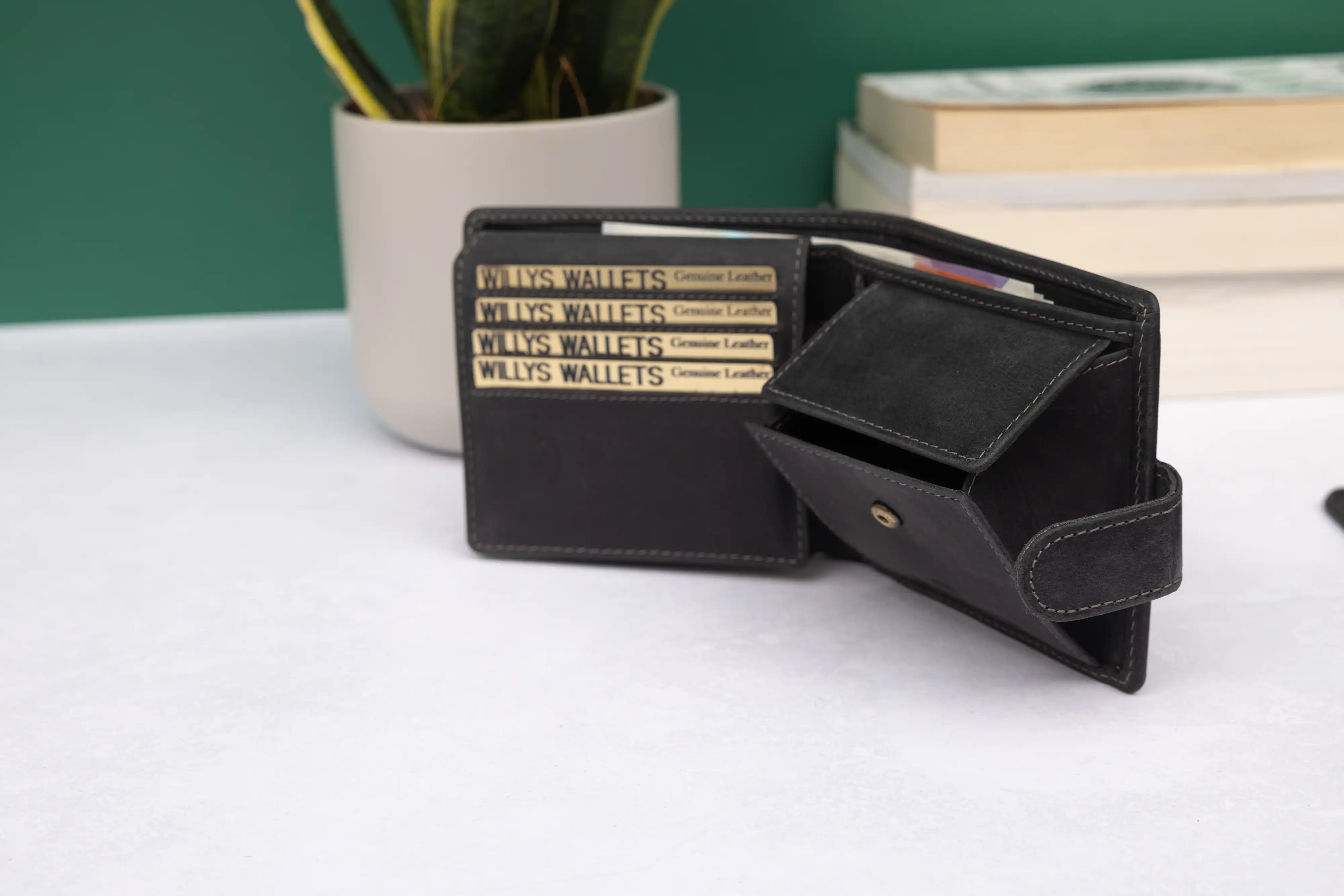 Personalised Black Hunter Leather Wallet – Bifold with Coin Pocket & RFID Protection