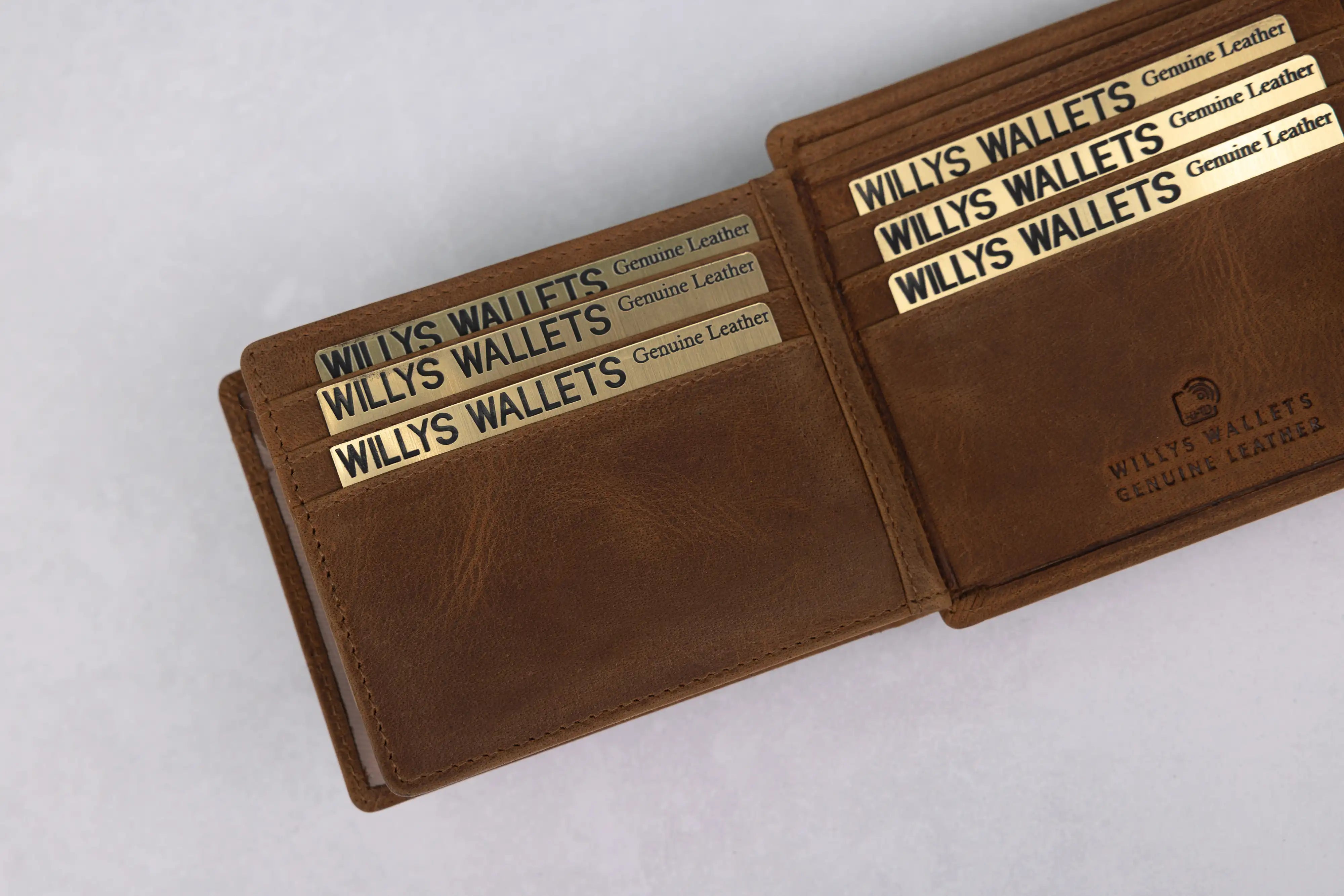 Personalised High-Capacity Rustic Brown Hunter Leather Wallet – Bifold RFID Wallet for Men