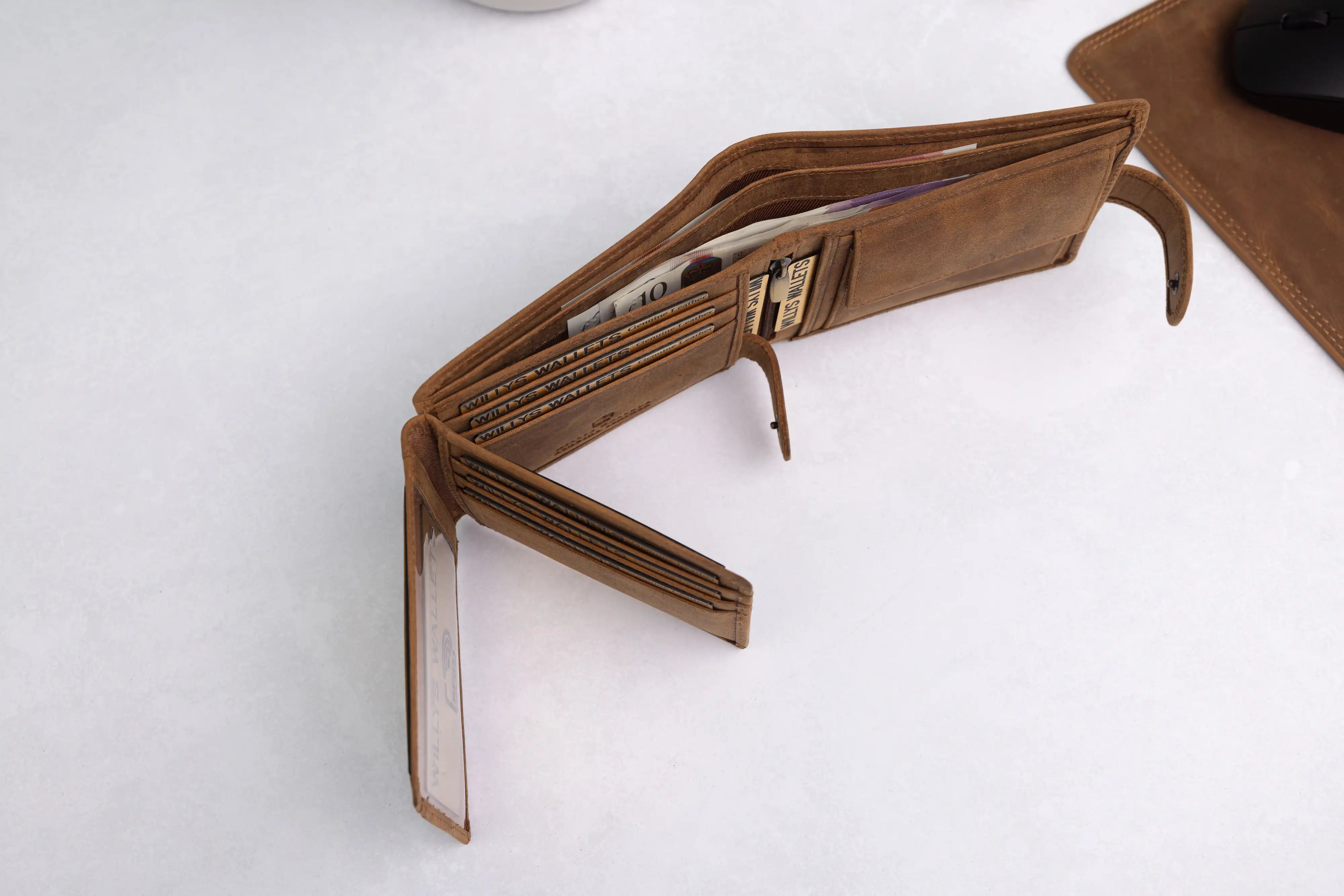 Personalised High-Capacity Rustic Brown Hunter Leather Wallet – Bifold RFID Wallet for Men