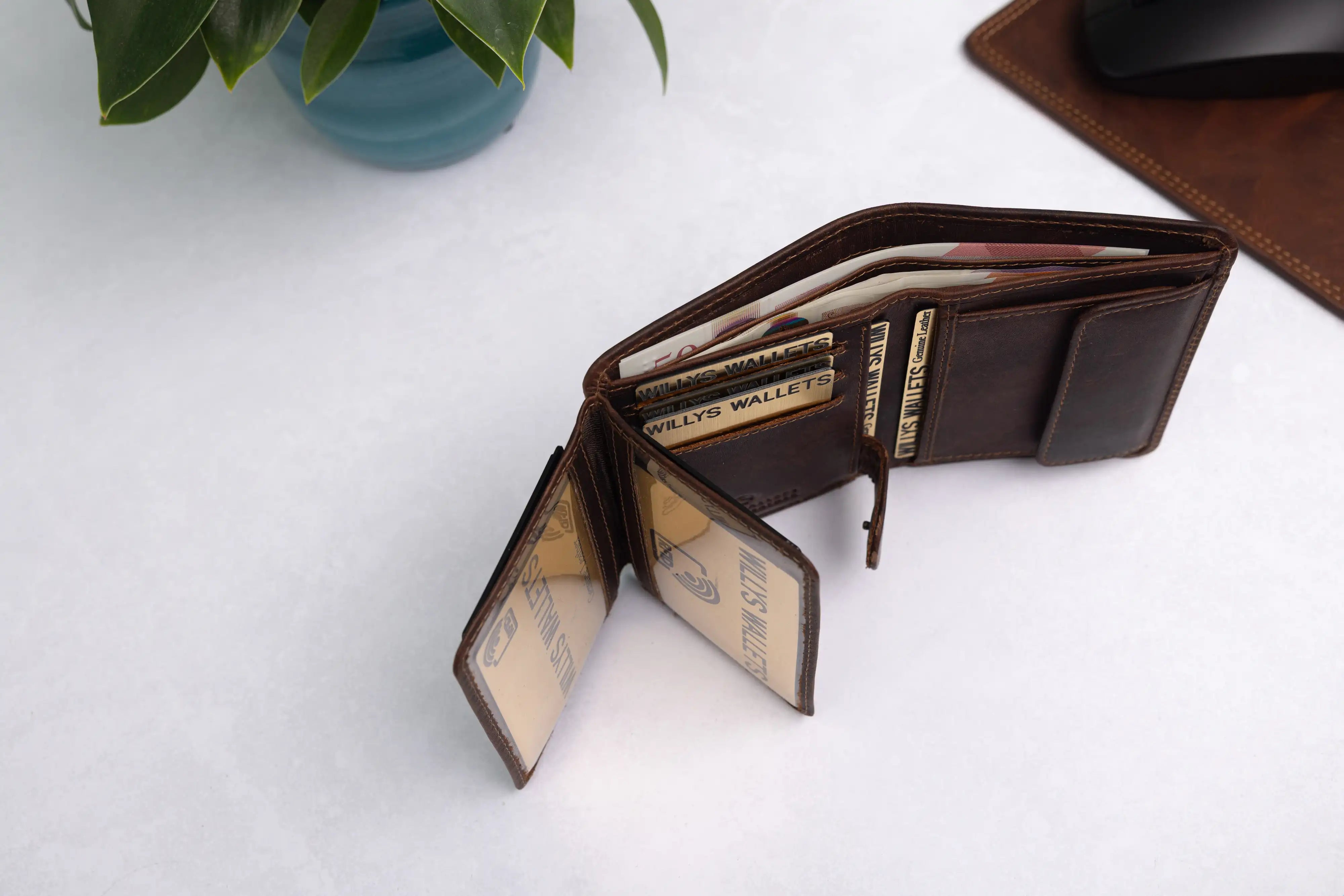 Personalised Brown Leather Wallet – Trifold Design with RFID Protection