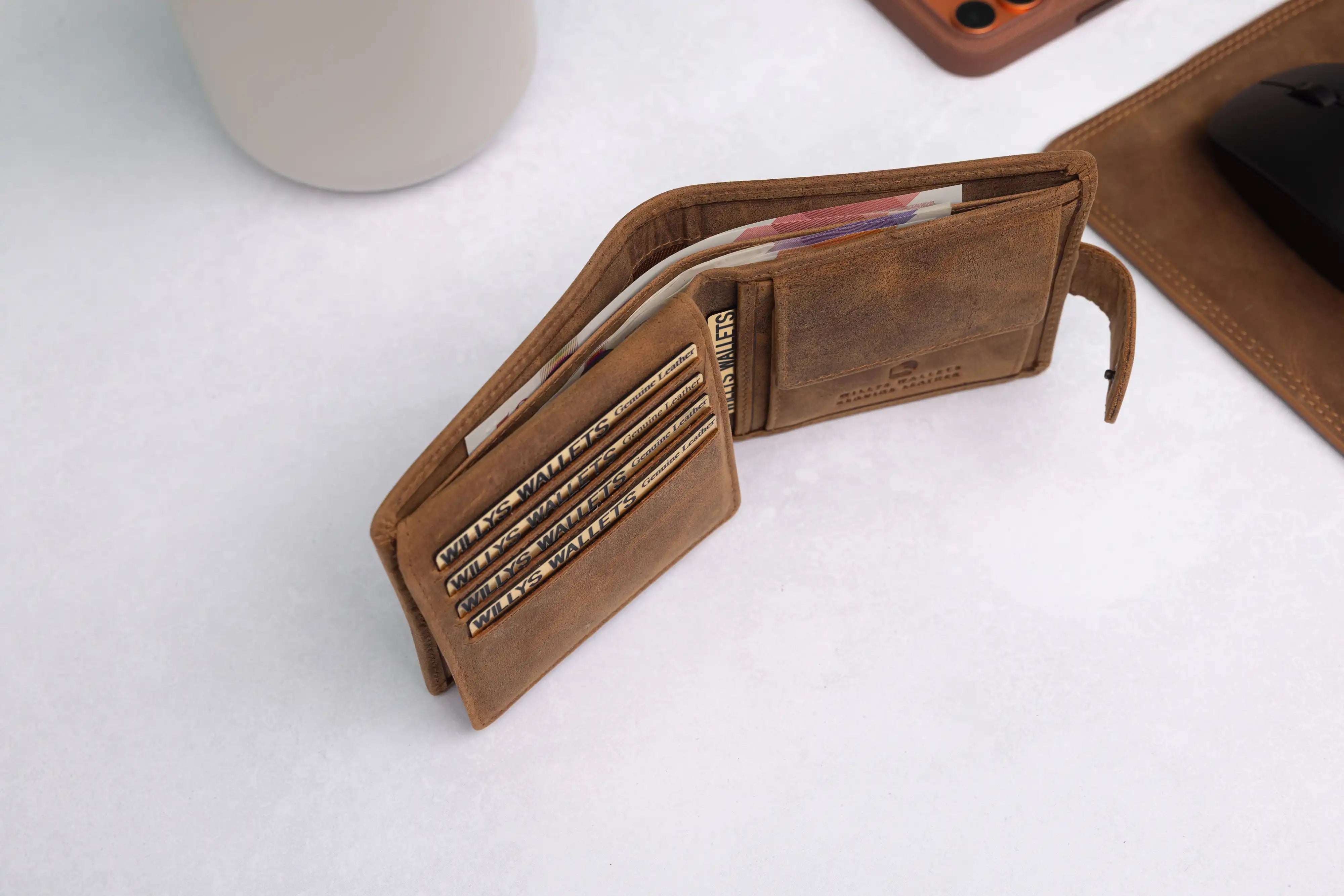 Personalised Rustic Brown Leather Wallet – Bifold with Coin Pocket & RFID Protection