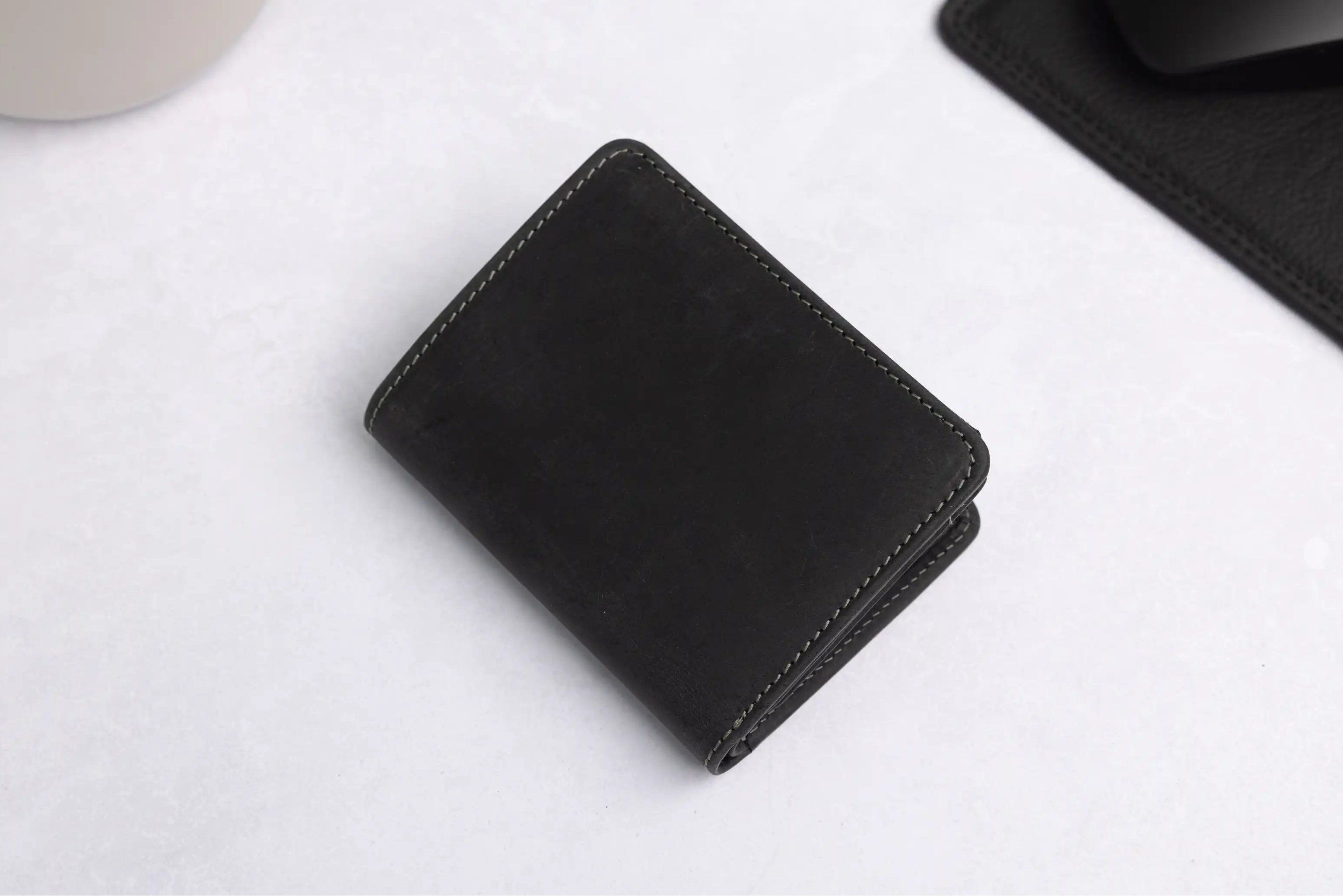 Personalised Black Hunter Leather Wallet – Trifold RFID Wallet for Men