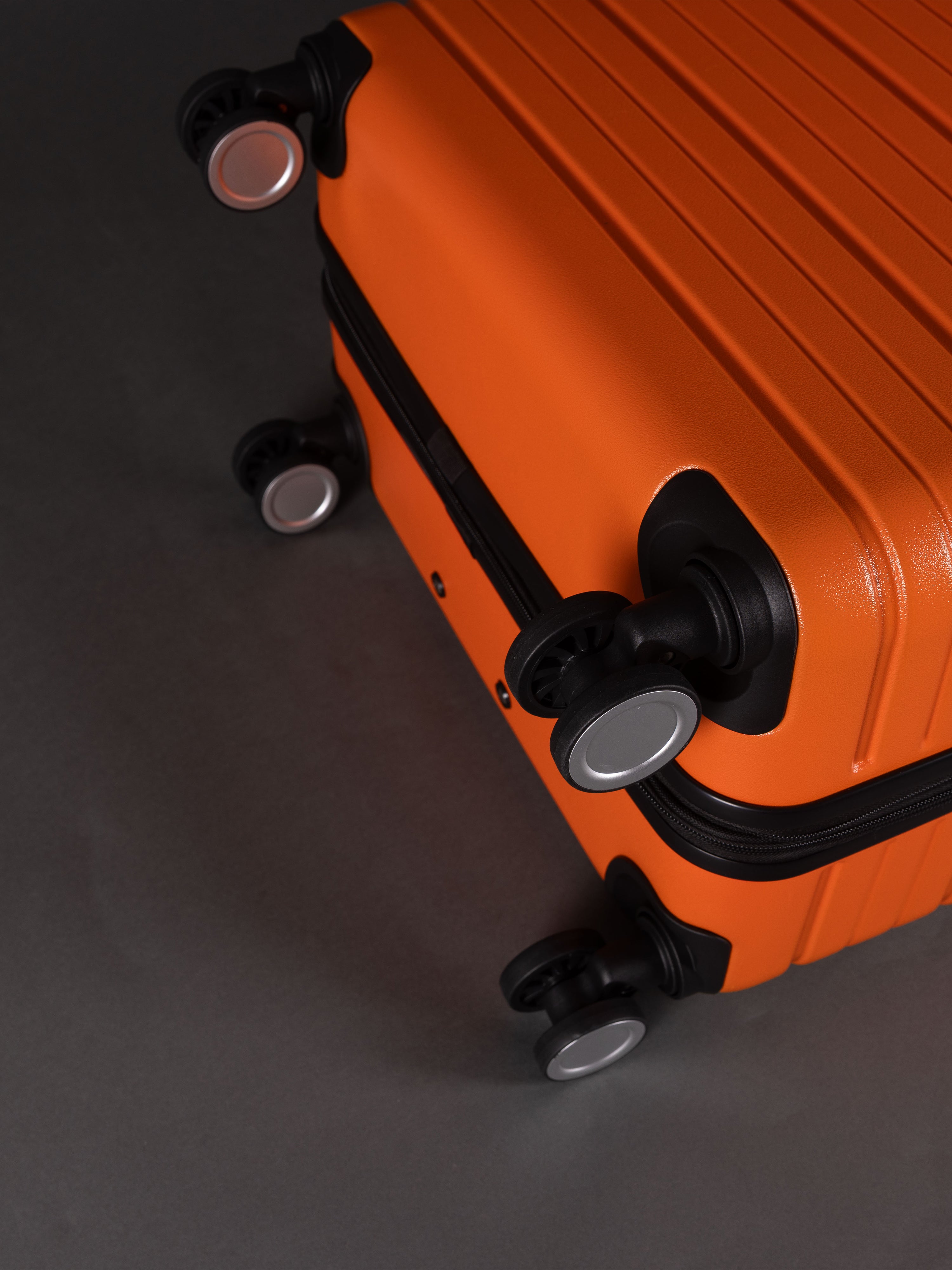 “Lightweight BEOW hard-shell luggage set – 3 piece expandable suitcases with 360-degree spinner wheels”