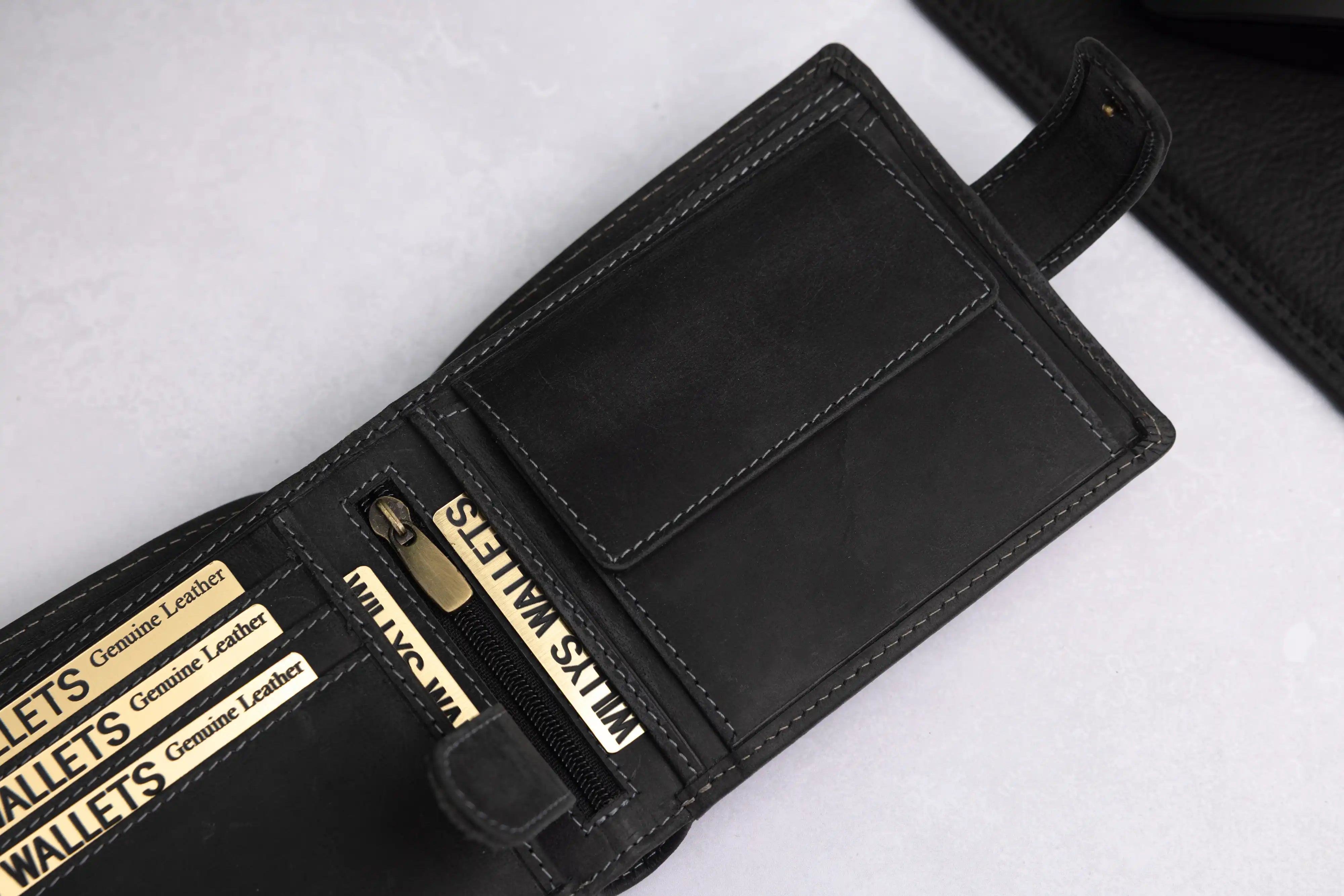 Personalised High-Capacity Black Hunter Leather Wallet – Bifold RFID Wallet for Men