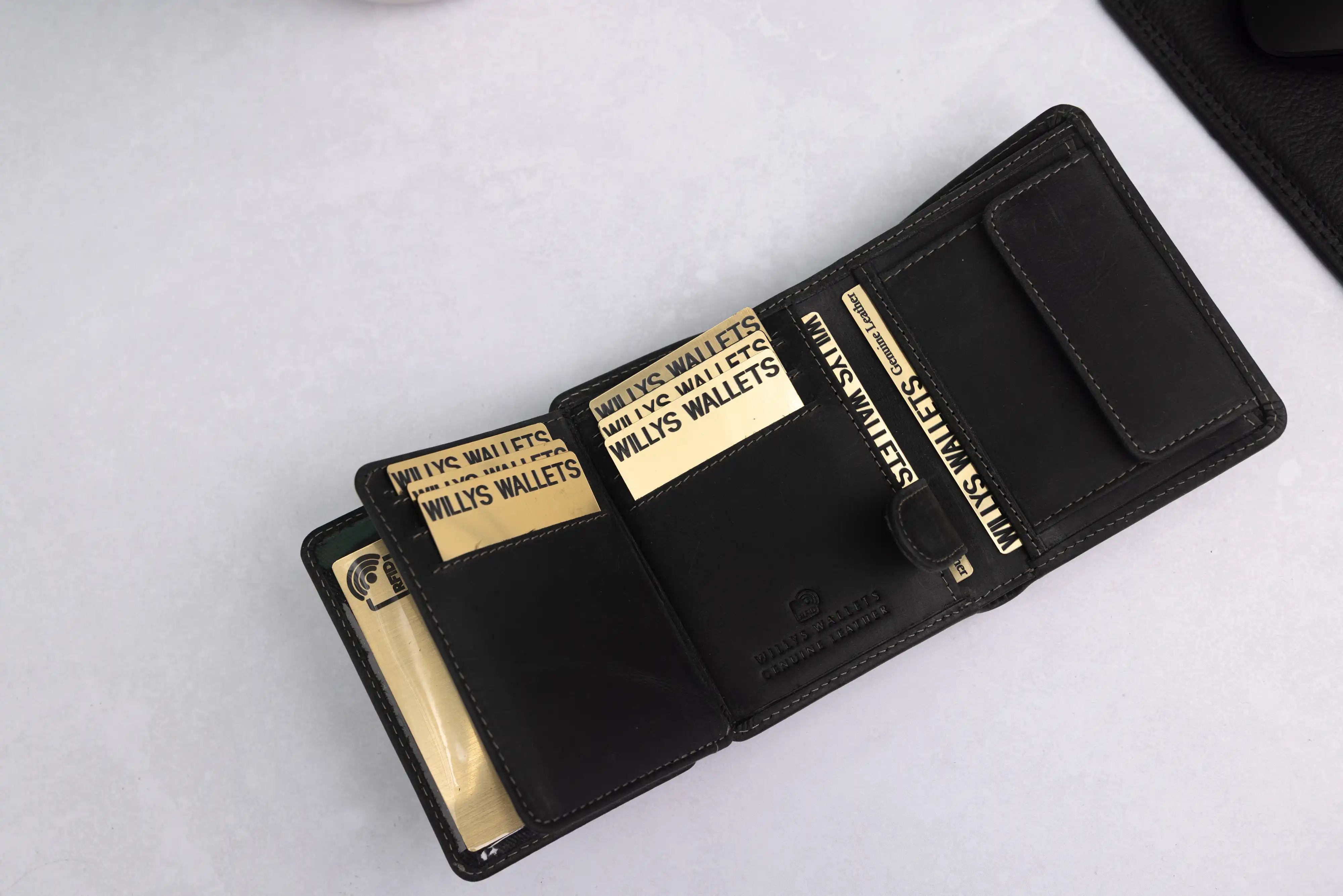 Personalised Black Hunter Leather Wallet – Trifold RFID Wallet for Men