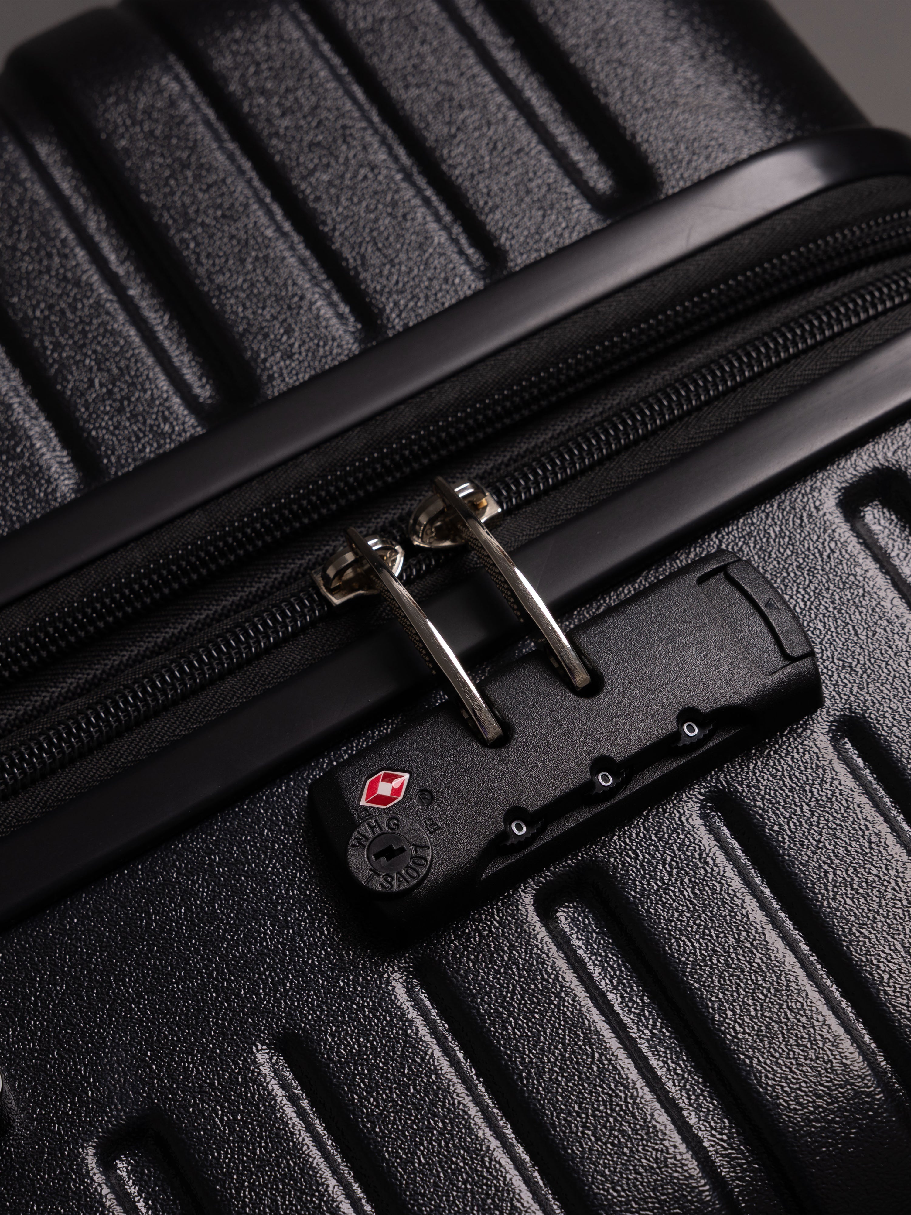 BEOW 3 Piece Black Luggage Set – 20", 24" & 28" Suitcases with Expandable Hard Shell, Spinner Wheels & TSA Locks