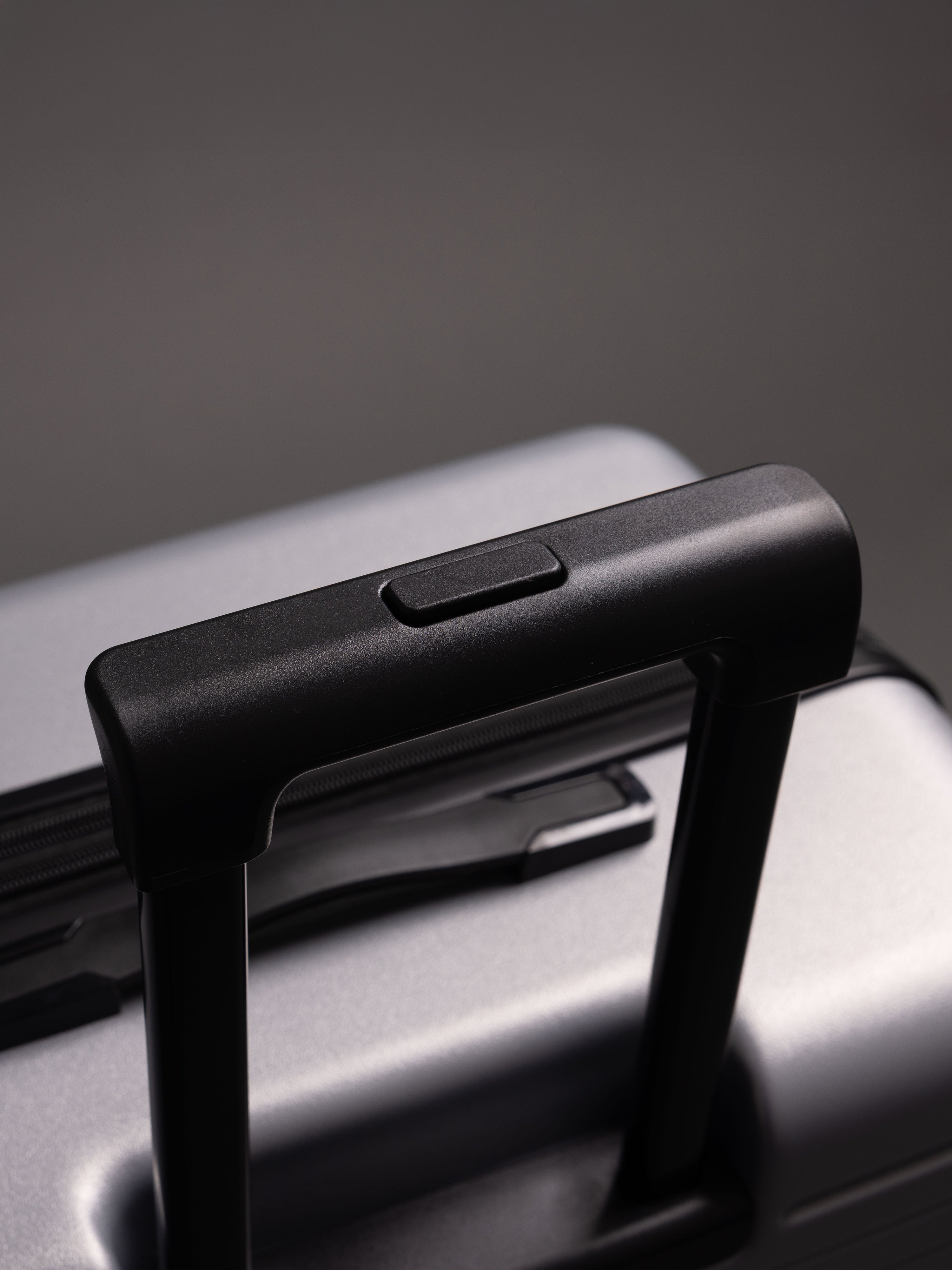 “BEOW telescopic handle and spinner wheels – durable 3 piece suitcase set”