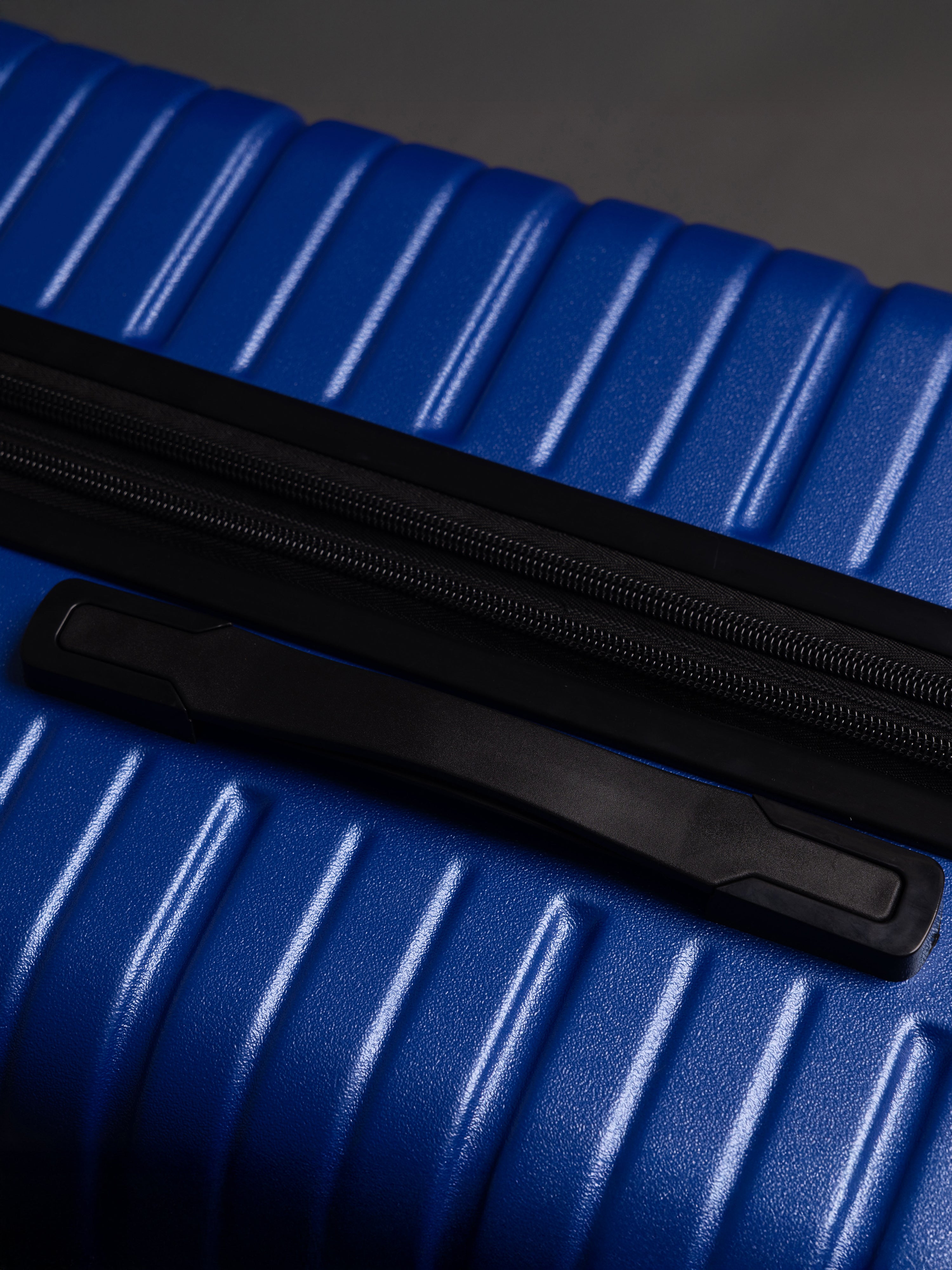 BEOW 3 Piece Blue Luggage Set – 20", 24" & 28" Suitcases with Expandable Hard Shell, Spinner Wheels & TSA Locks