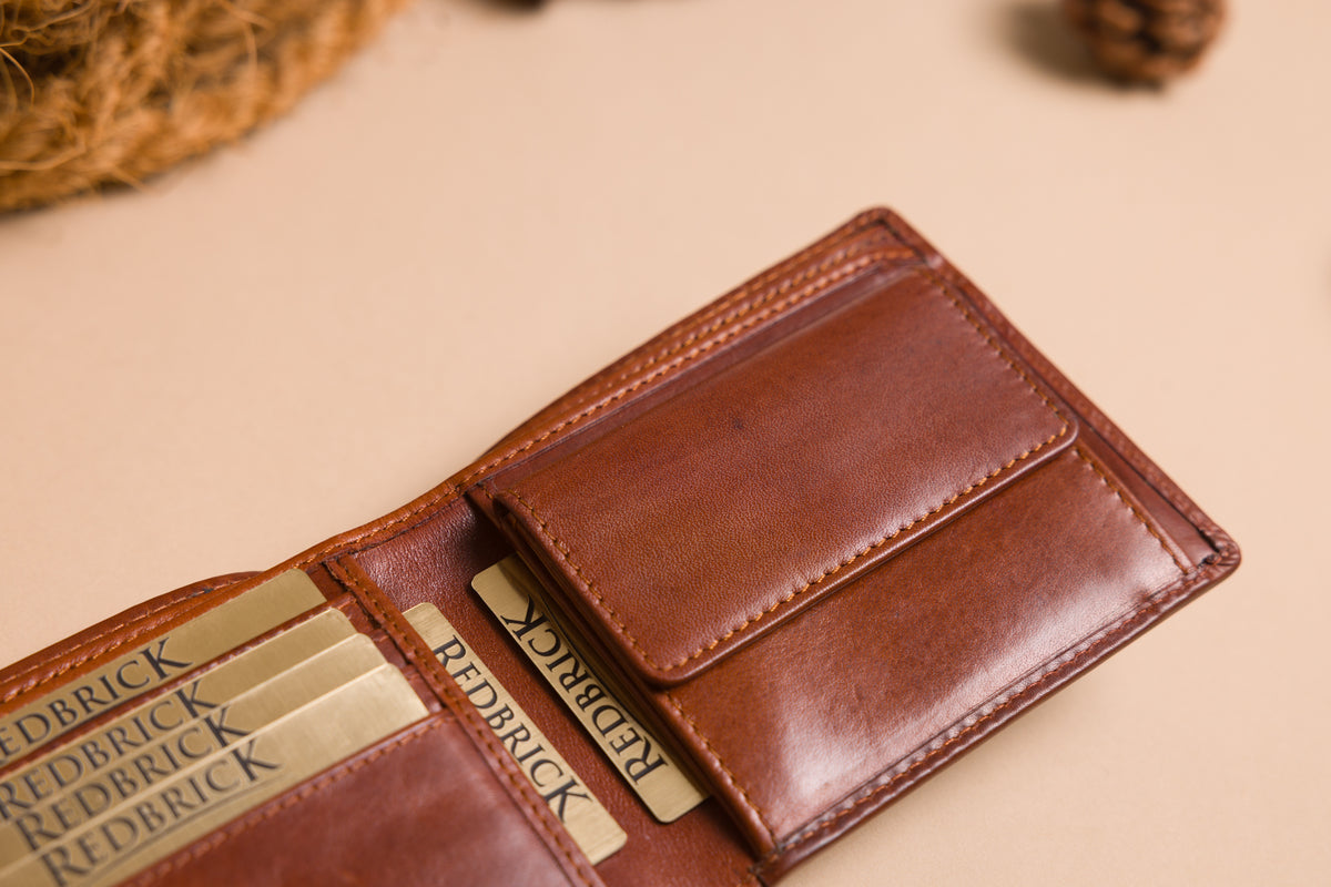 Personalised Cognac Leather Wallet – Bifold RFID Wallet for Men