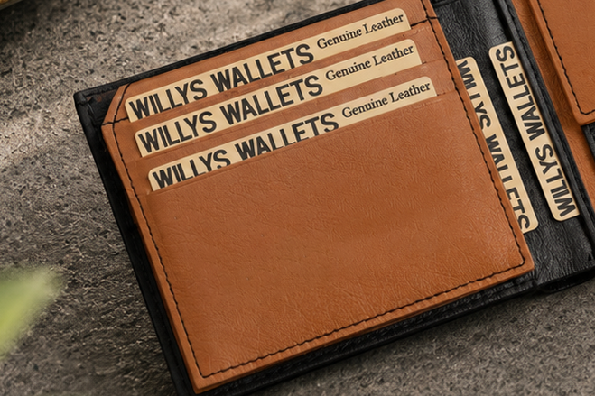 Personalised Black & Tan Leather Wallet – Bifold with Coin Pocket & Custom Engraving