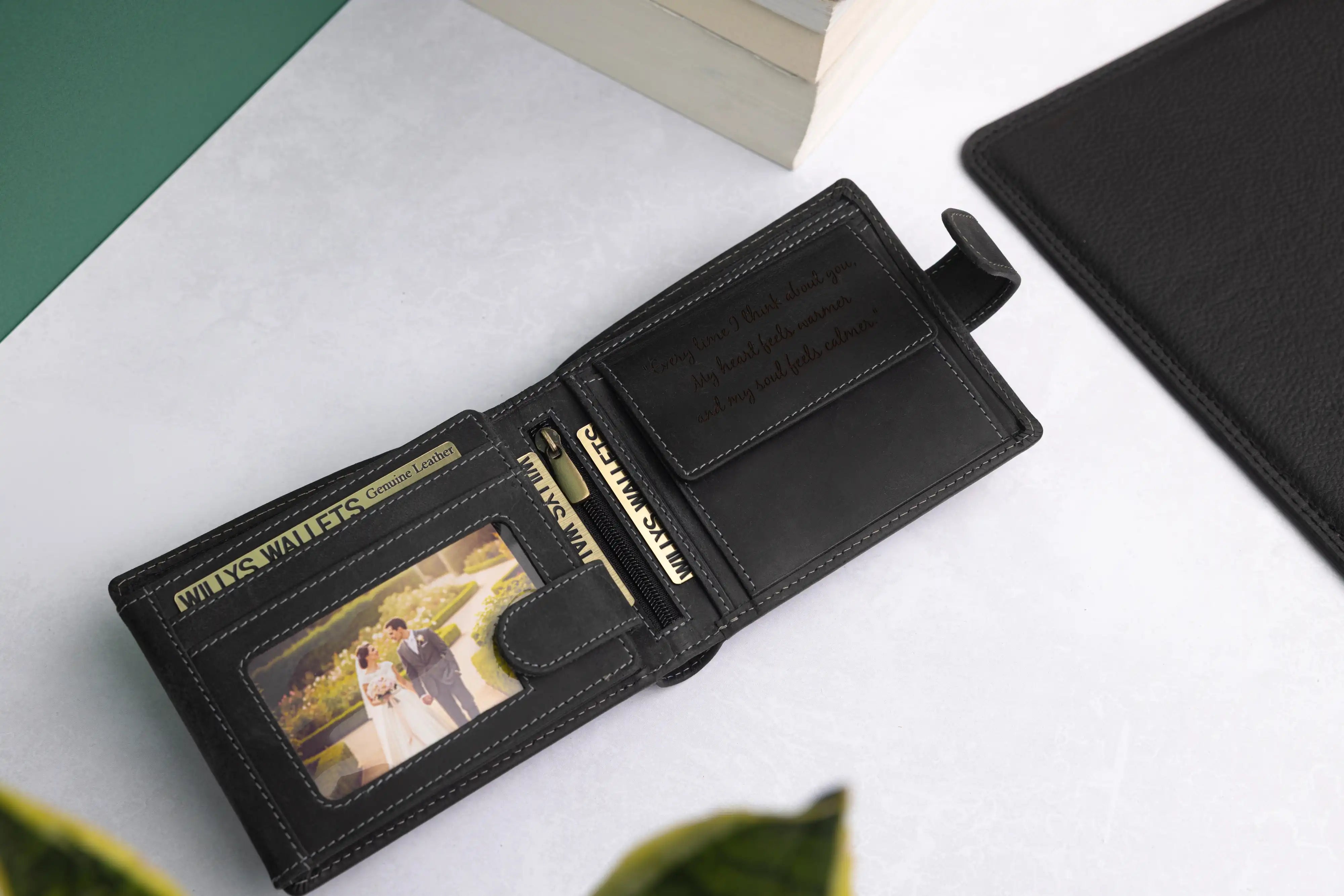 Personalised High-Capacity Black Hunter Leather Wallet – Bifold RFID Wallet for Men