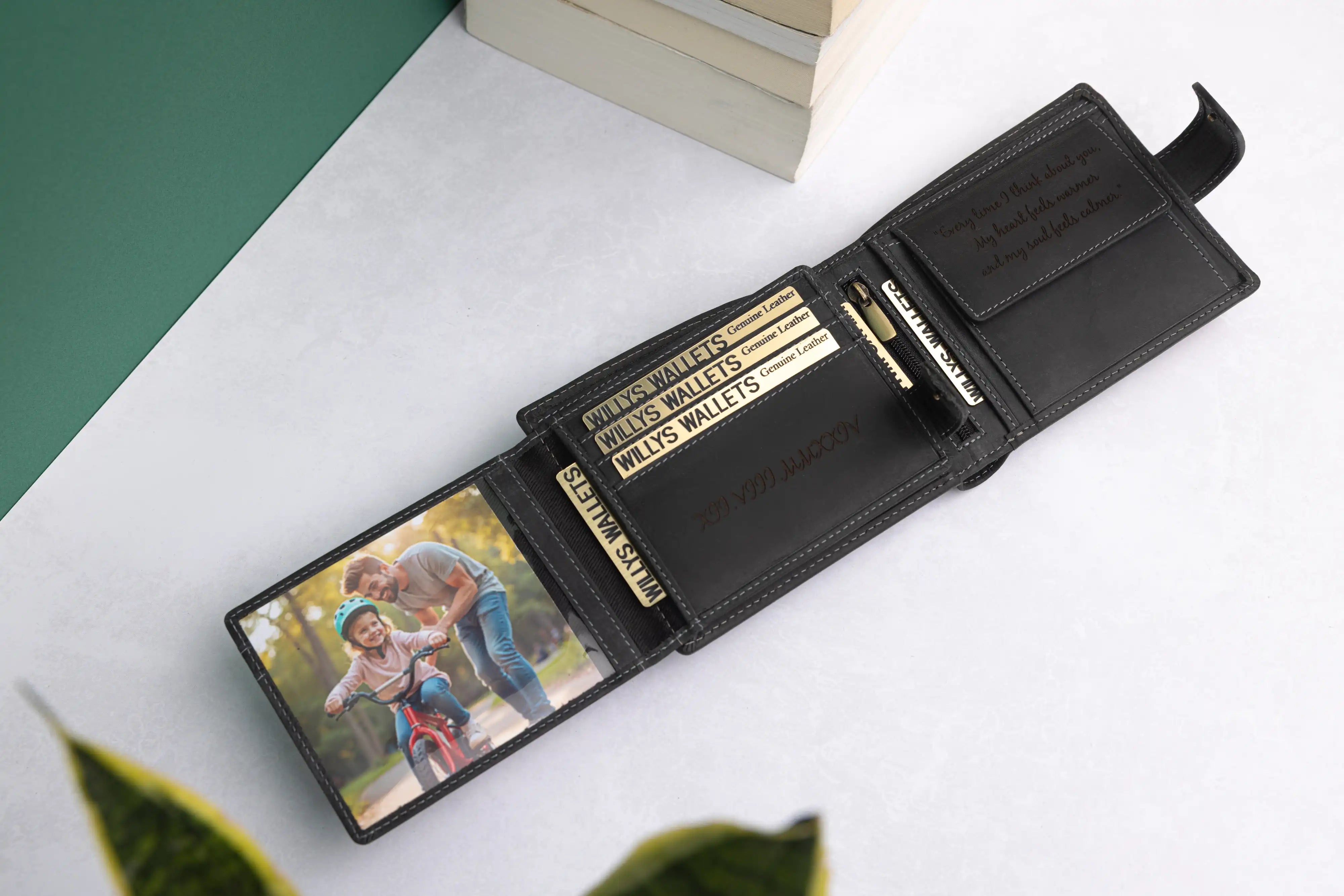 Personalised High-Capacity Black Hunter Leather Wallet – Bifold RFID Wallet for Men