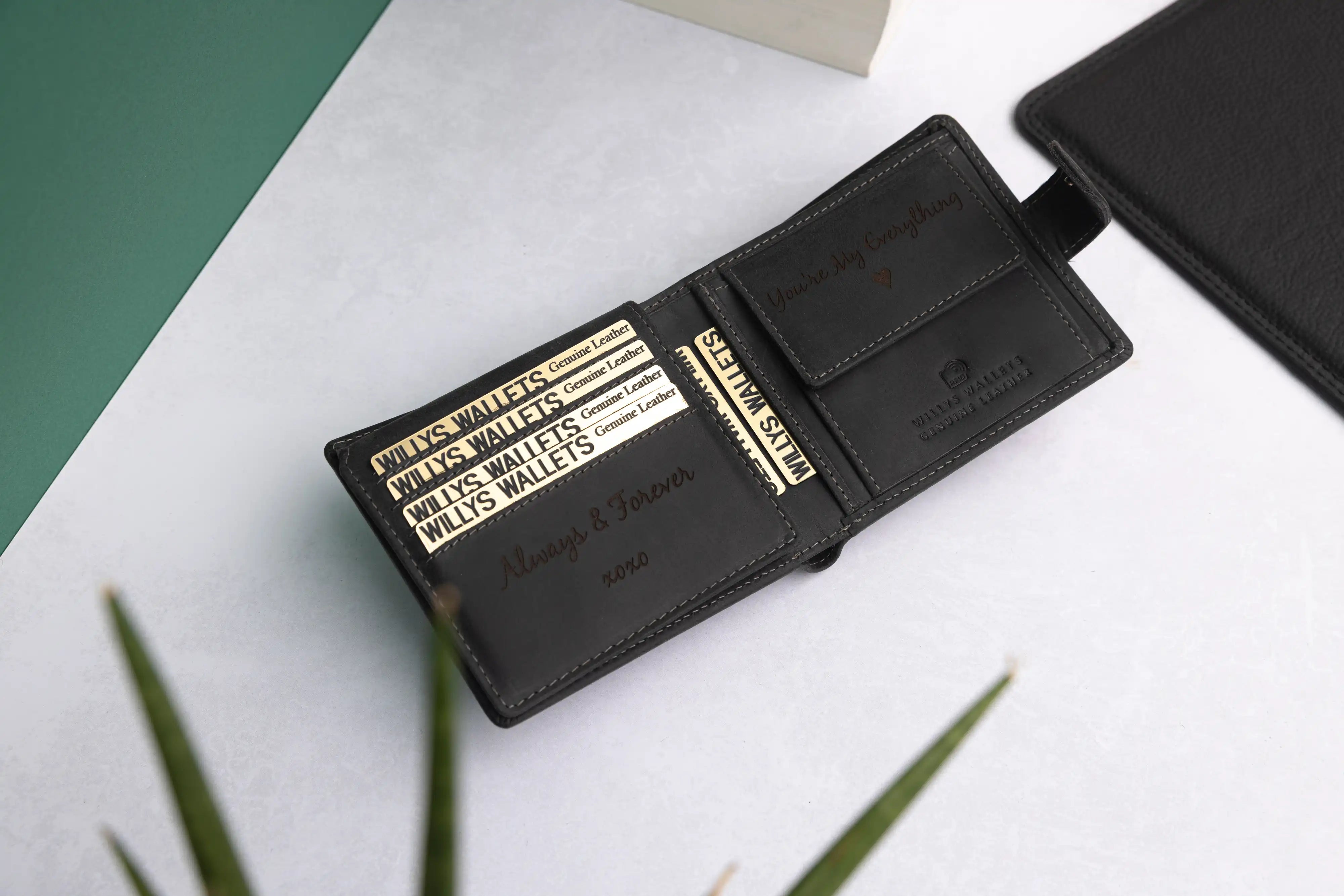 Personalised Black Hunter Leather Wallet – Bifold with Coin Pocket & RFID Protection