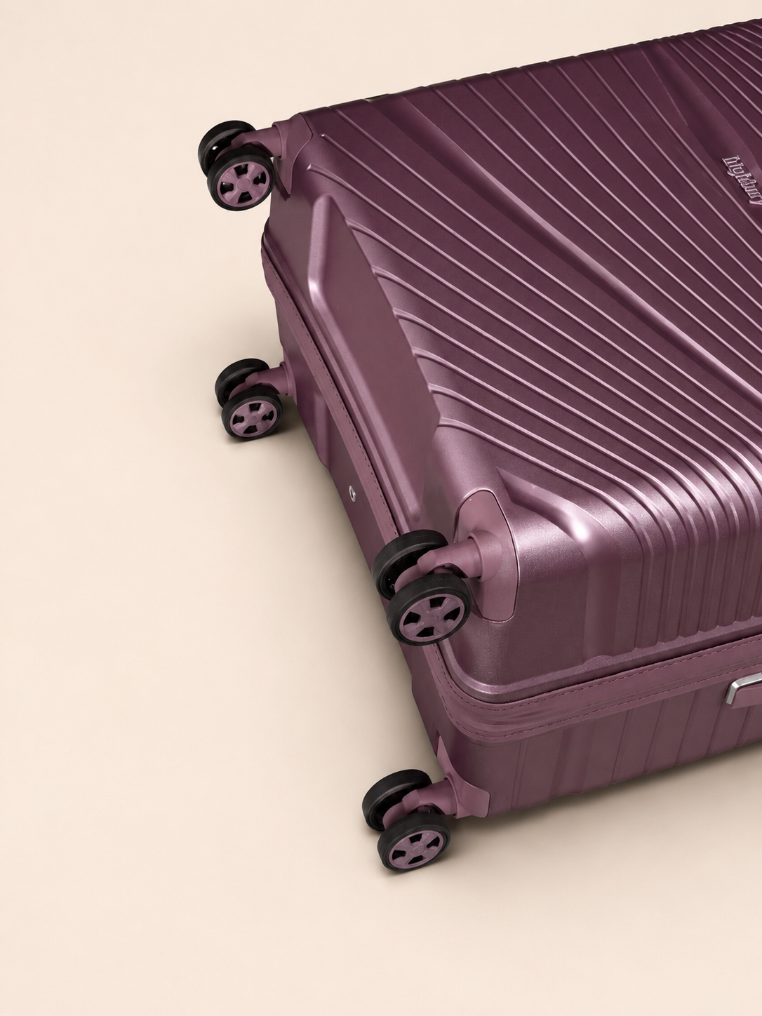 Why Purple Luggage Is the Ultimate Choice for Travellers Who Want to Be Seen Without Being Loud
