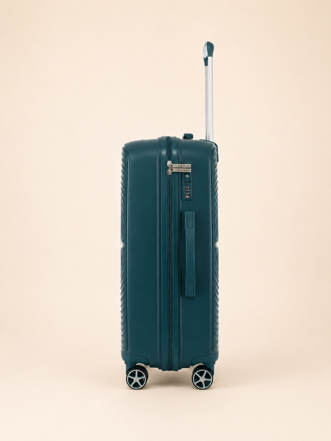 Why More UK Travellers Are Upgrading Their Luggage Before Their Next Holiday