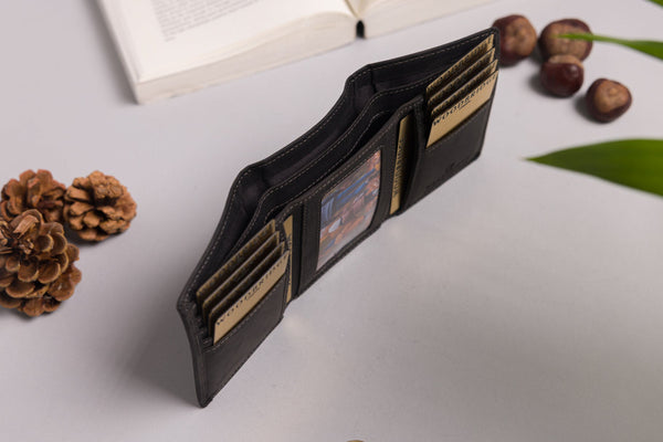 Personalised Engraved Black Hunter Trifold Leather Wallet