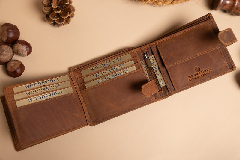 Personalised Engraved Mens Bifold Brown Leather Wallet